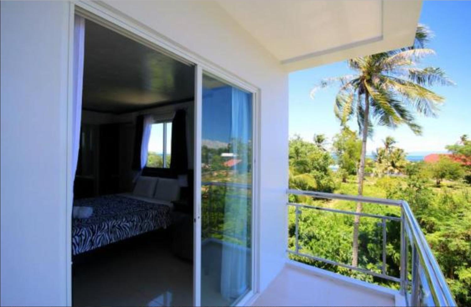 Bohol South Beach Hotel