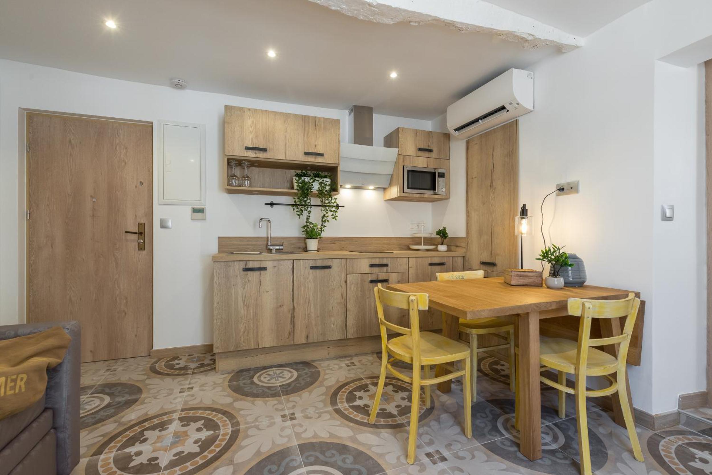 Valbonne Flat