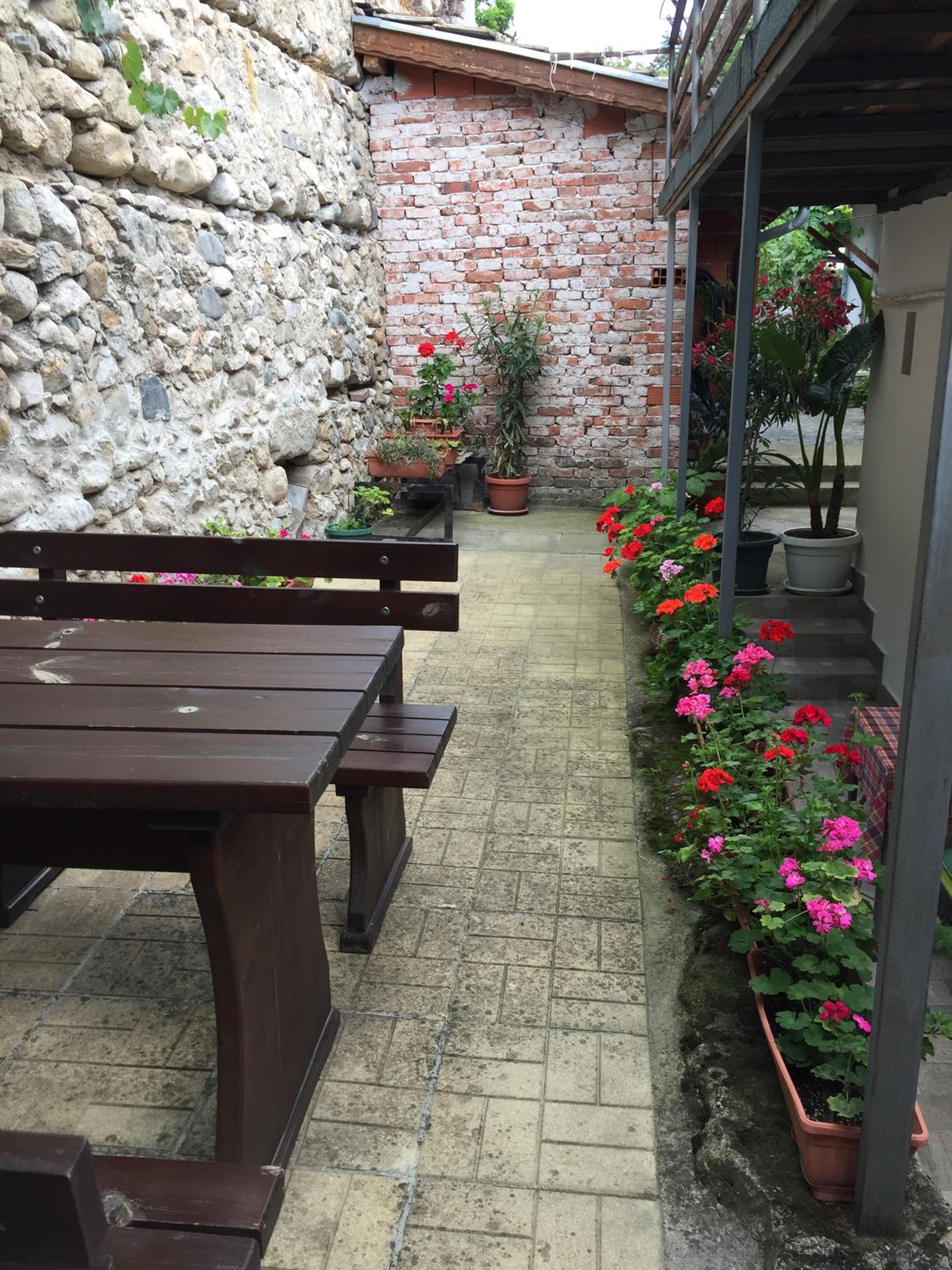 Toni's Guest House