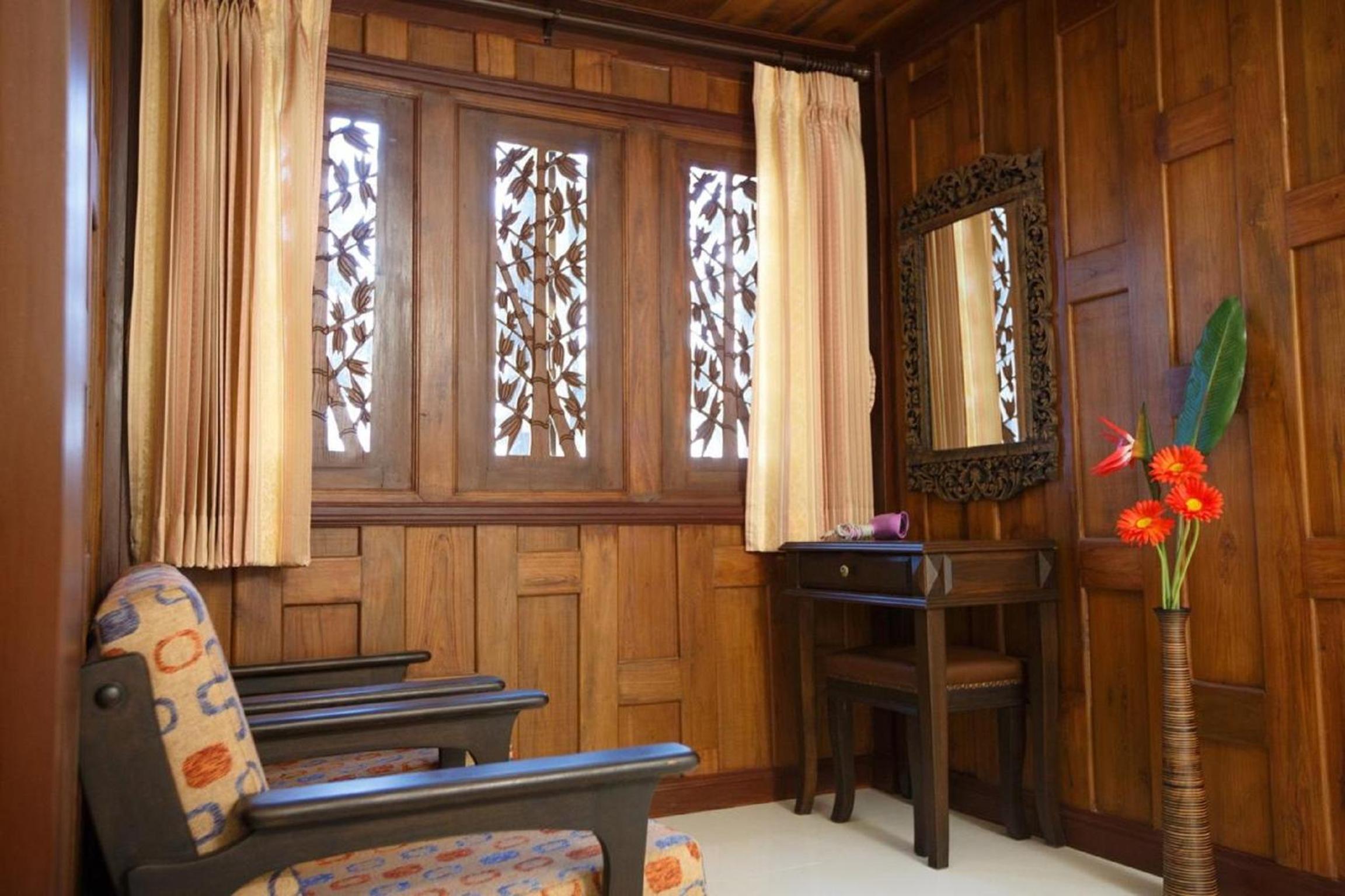 Chang Siam Inn