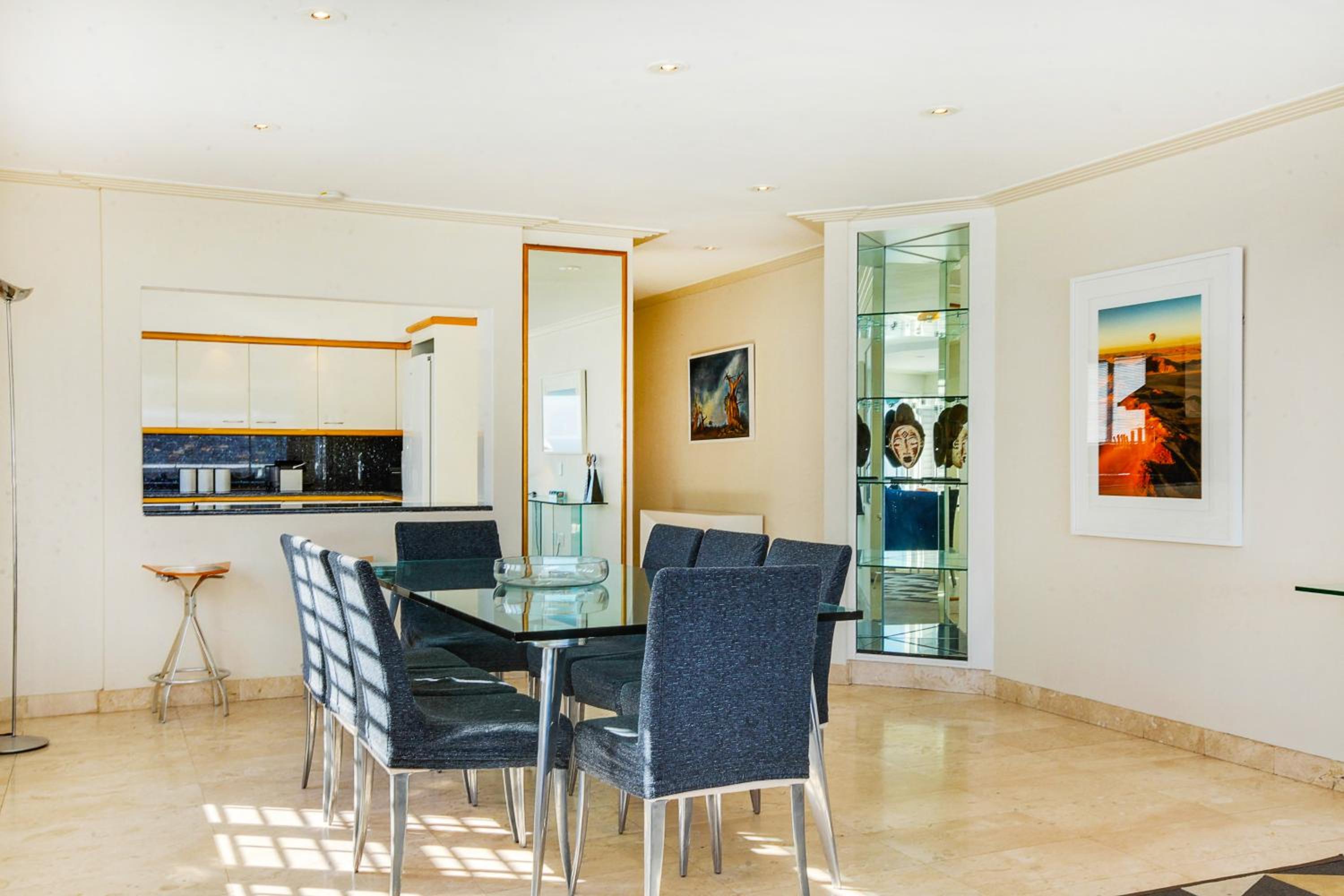 Luxury Townhouse with Ocean and Mountain Views view 4