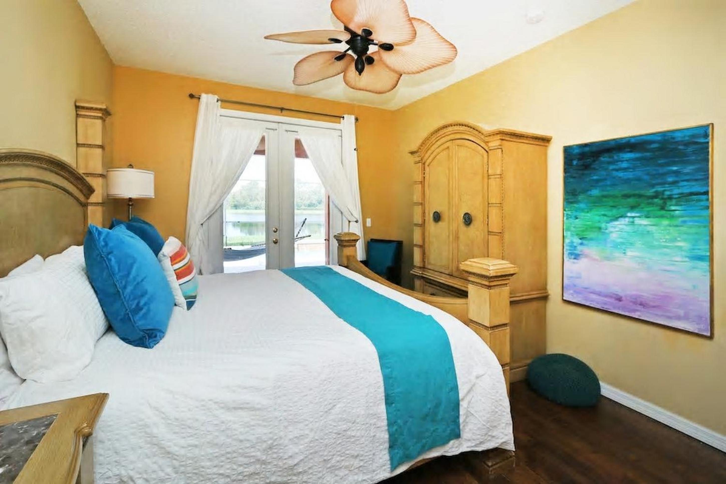 Aquamarine Hideaway