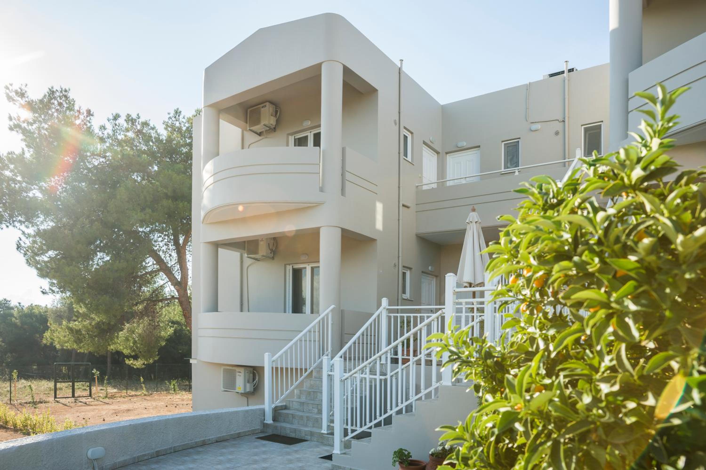 Nikis Dream Comfy Apartments view 4