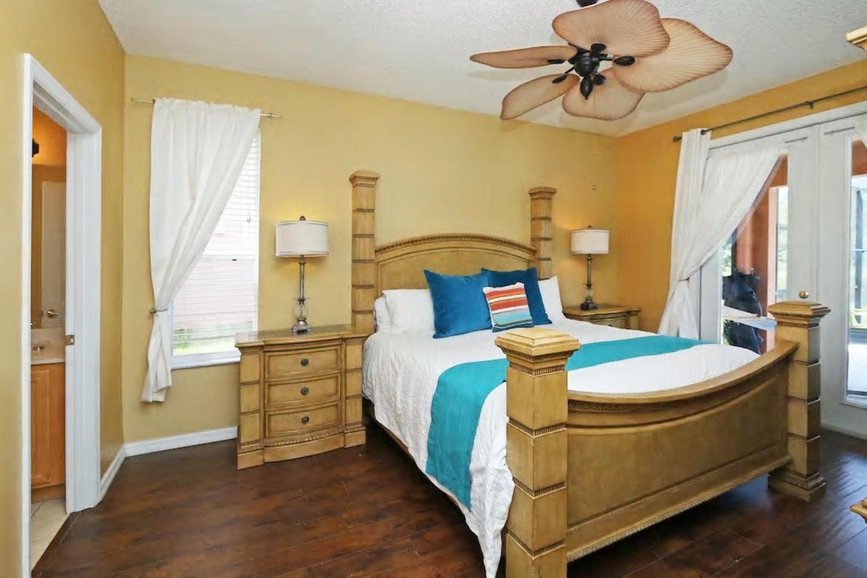 Aquamarine Hideaway