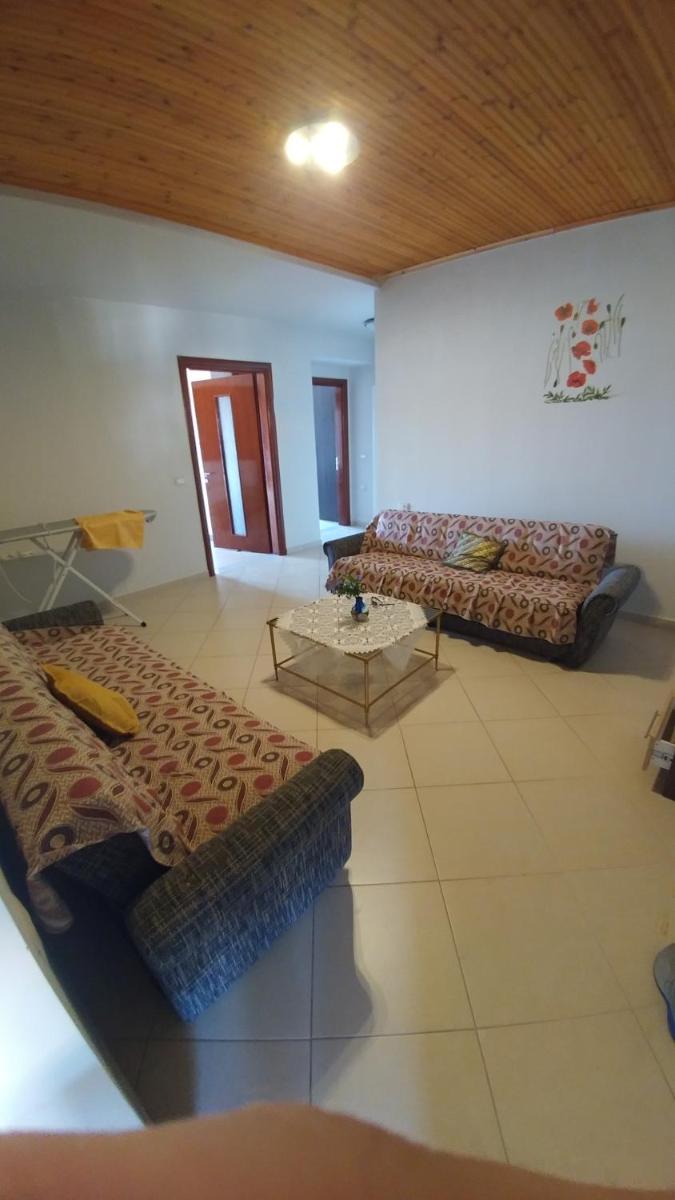 Mona`s Hostel