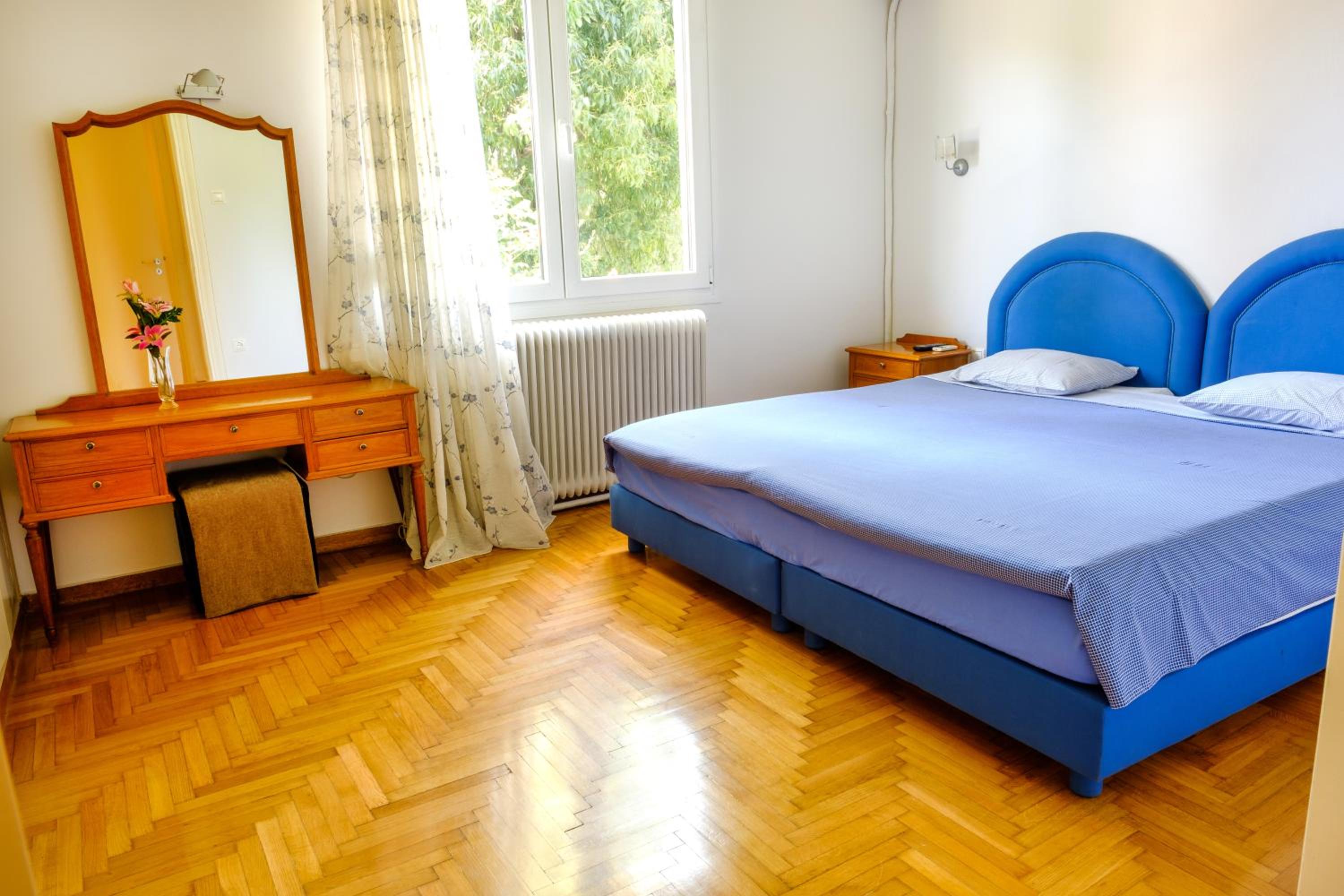 Chalandri Home Away