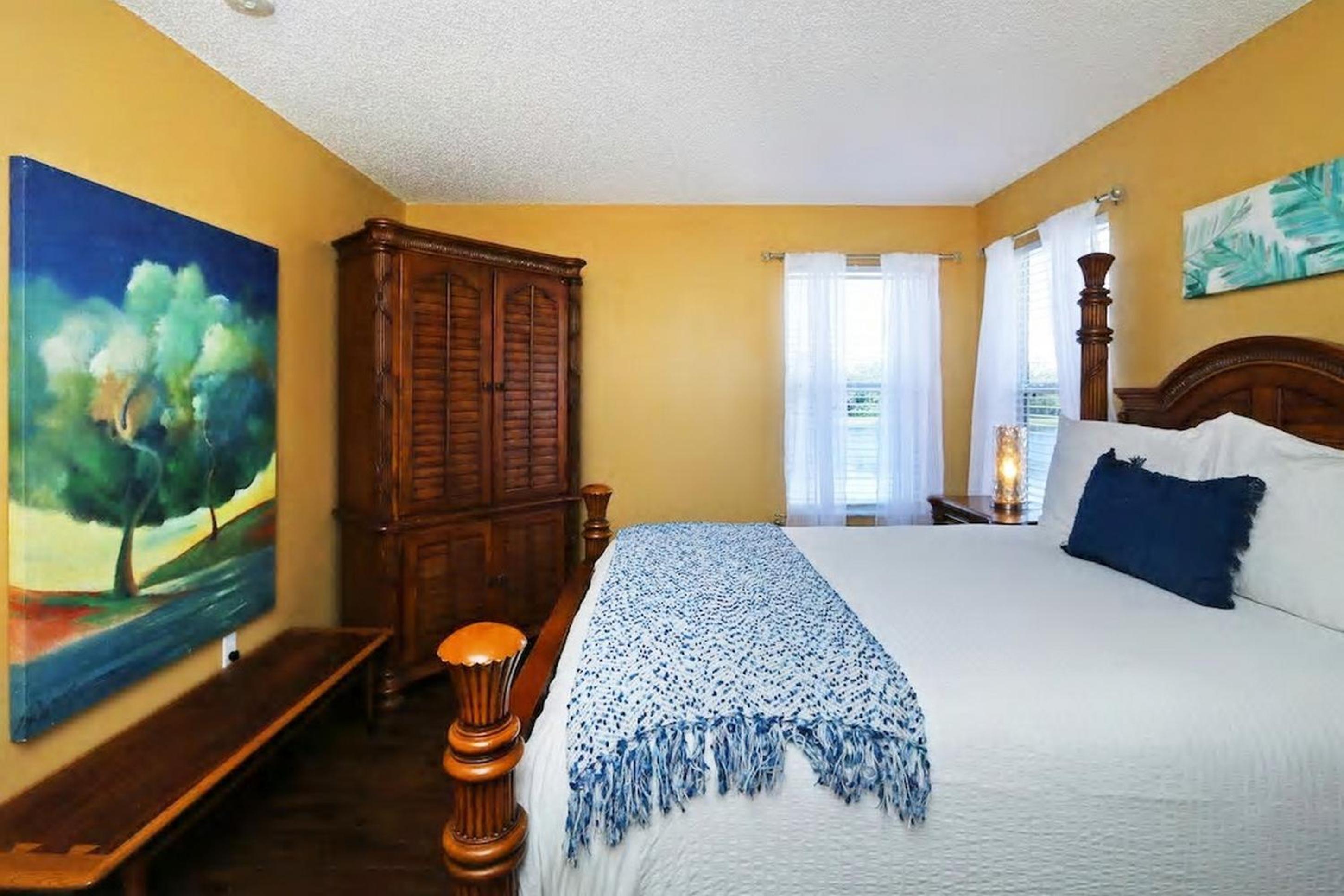 Aquamarine Hideaway