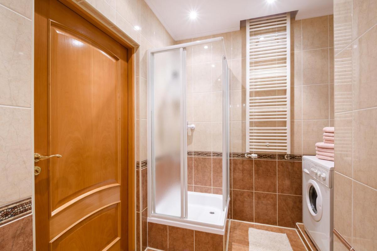 Gama Great Location & Famili Apartment 120m 2-12 people view 5