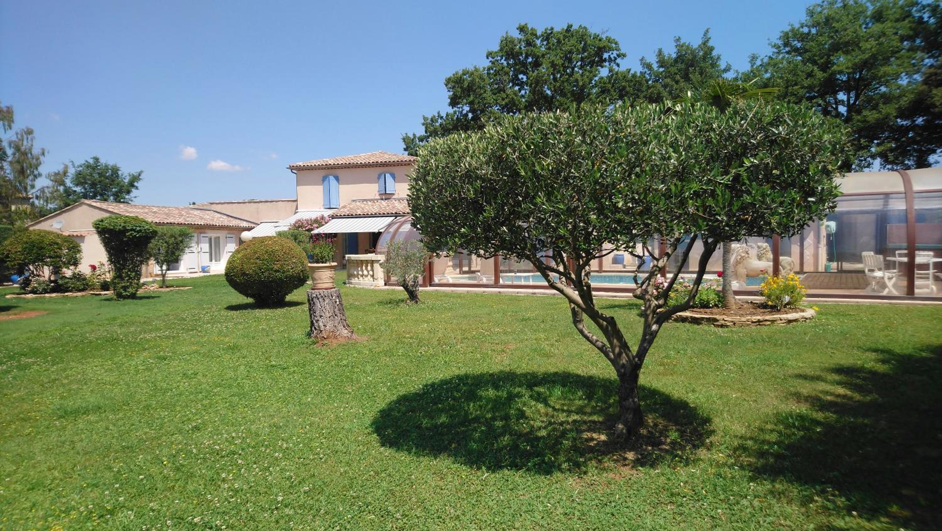 Chambre et table d'hôtes Villa Pomponette view 3