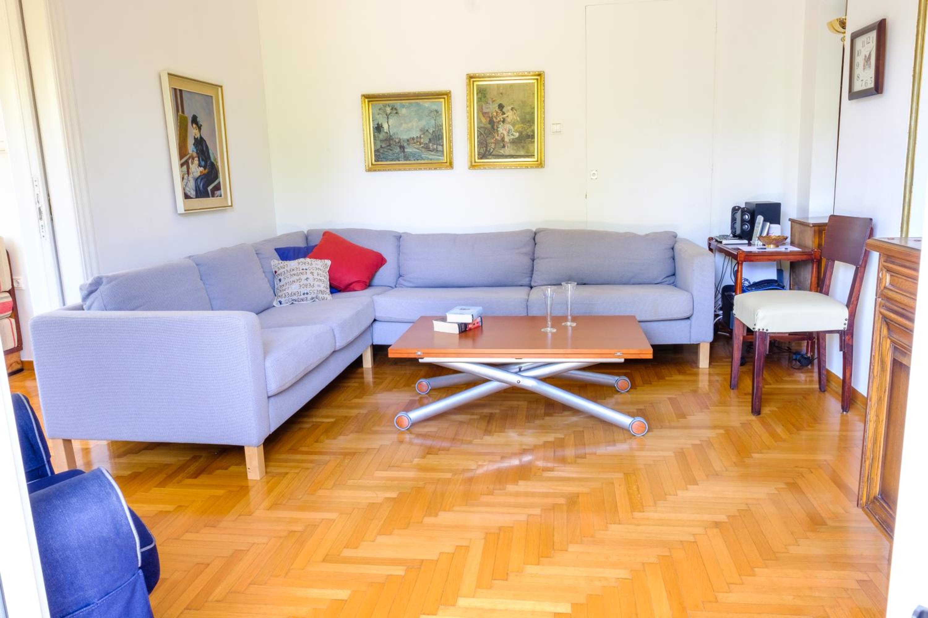 Chalandri Home Away