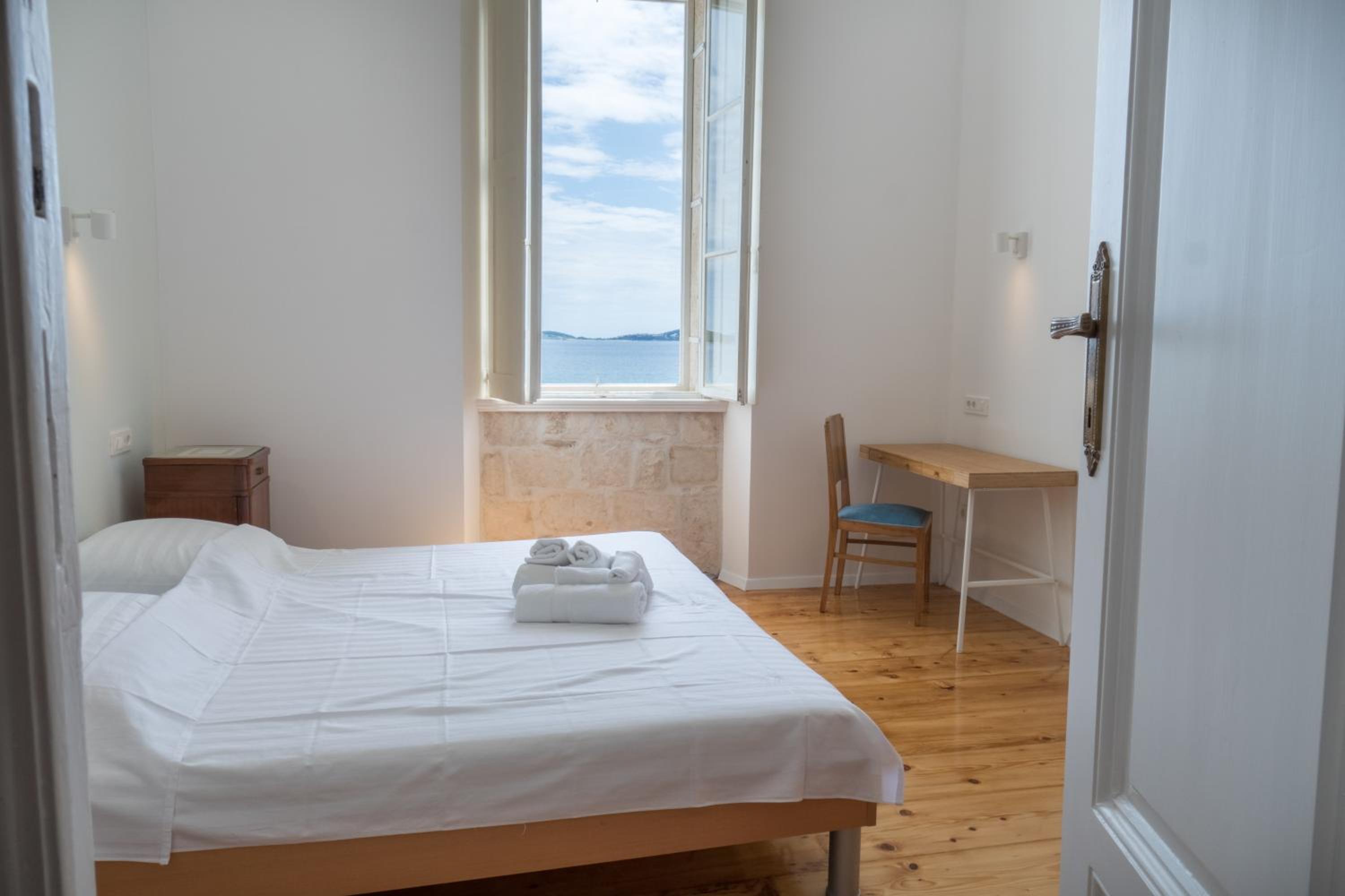 Beachfront 4-bedroom villa Sea Wave in Orebic, Croatia photo 2