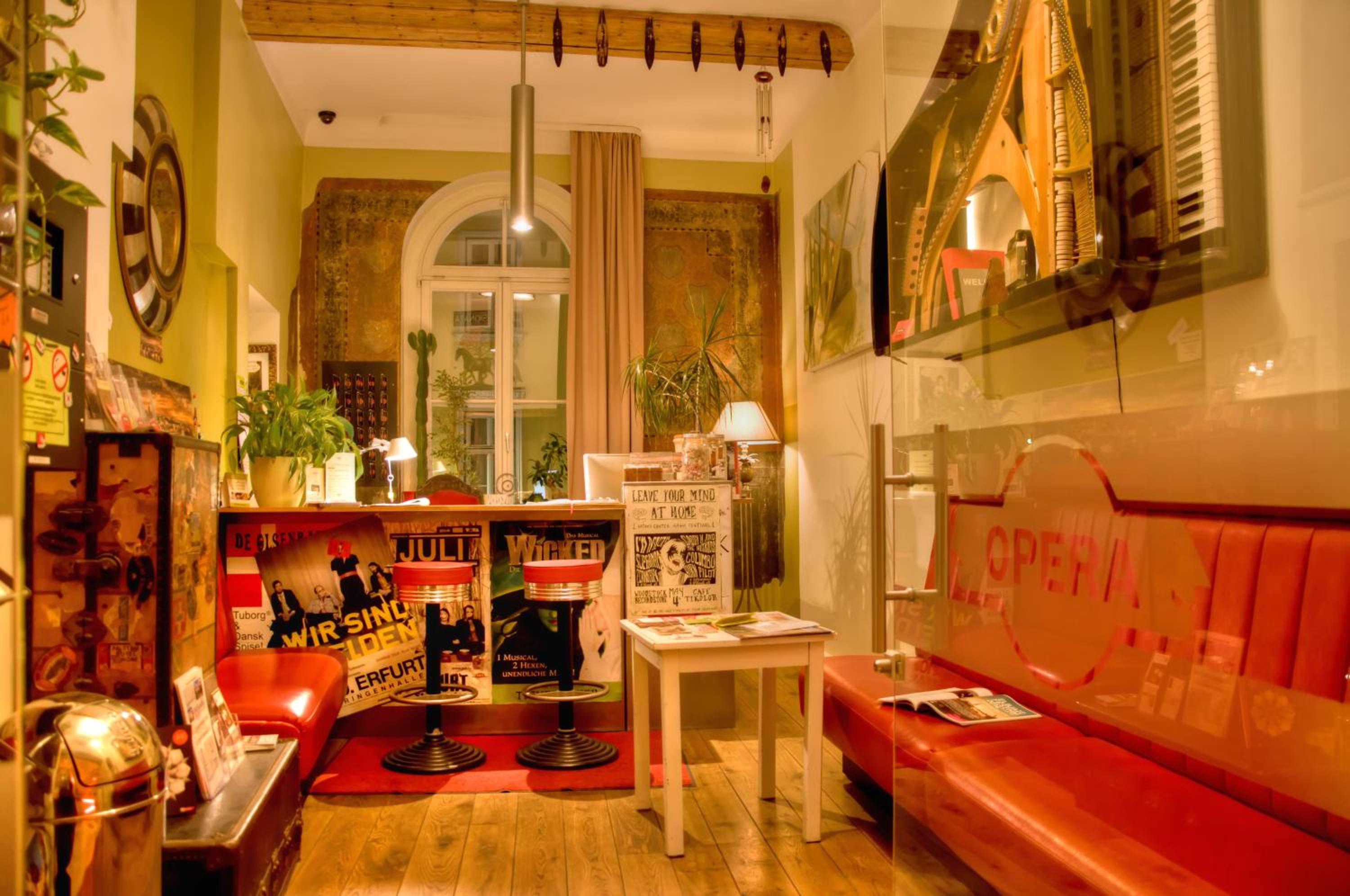 lounge