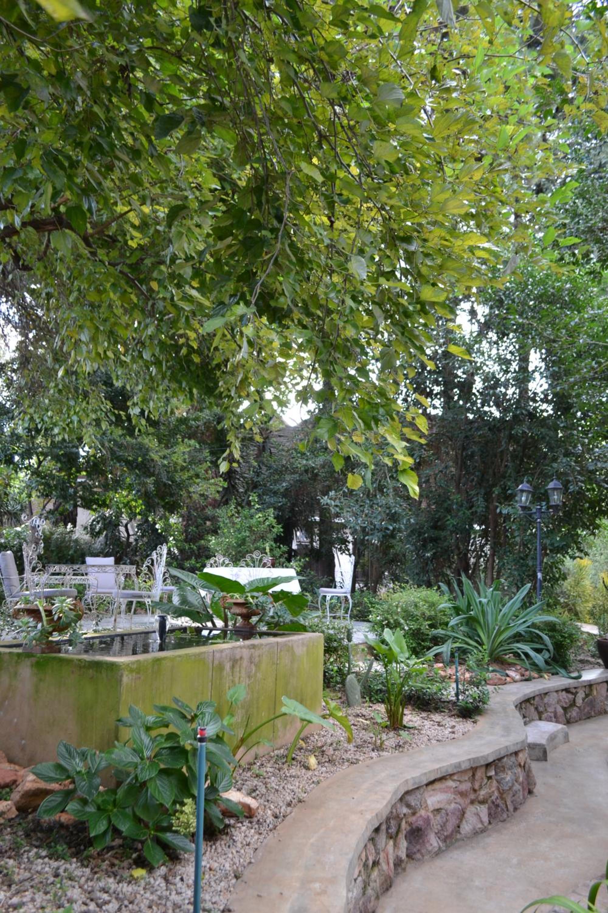 Festina Lente Guesthouse