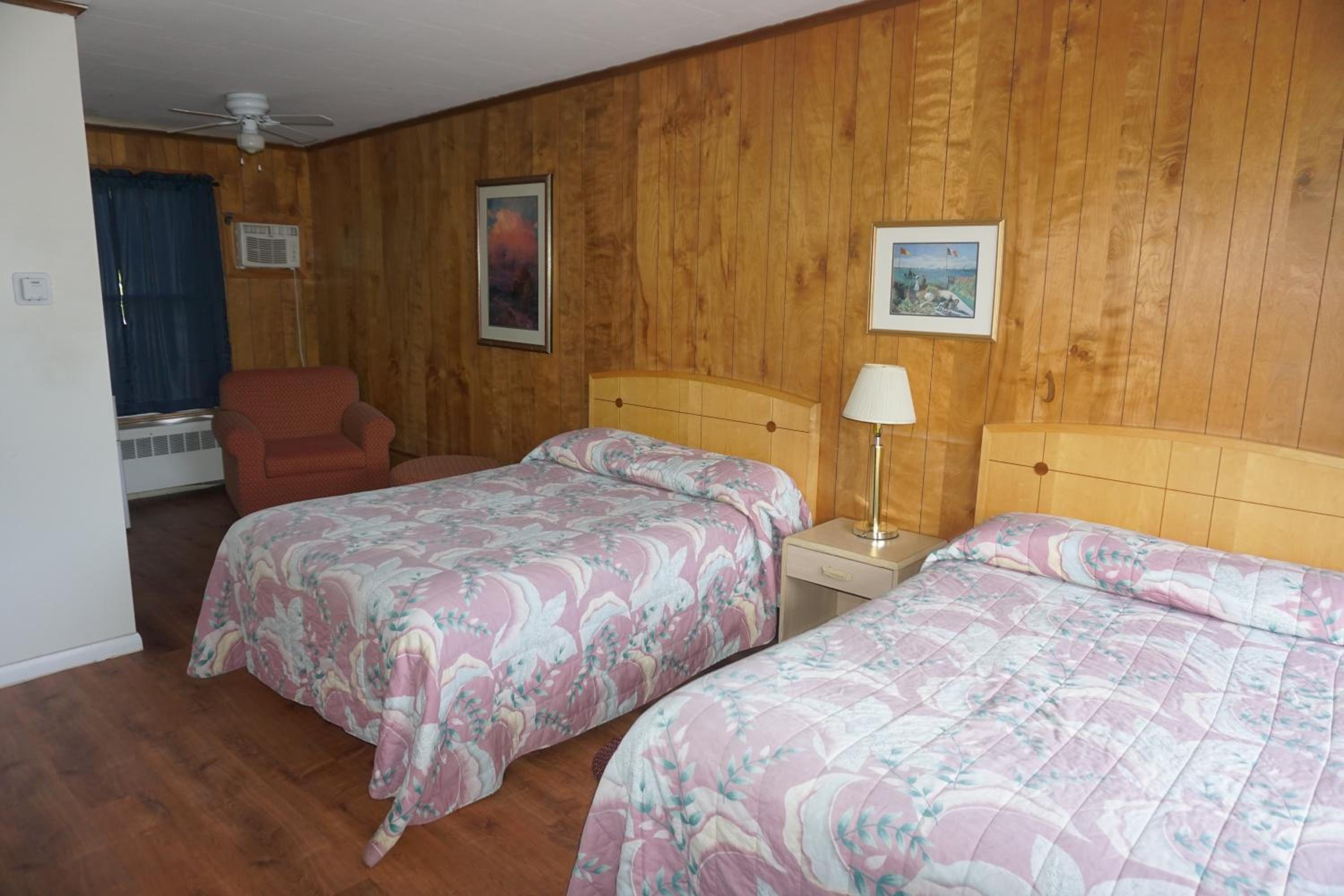 Northern Peaks Motor Inn