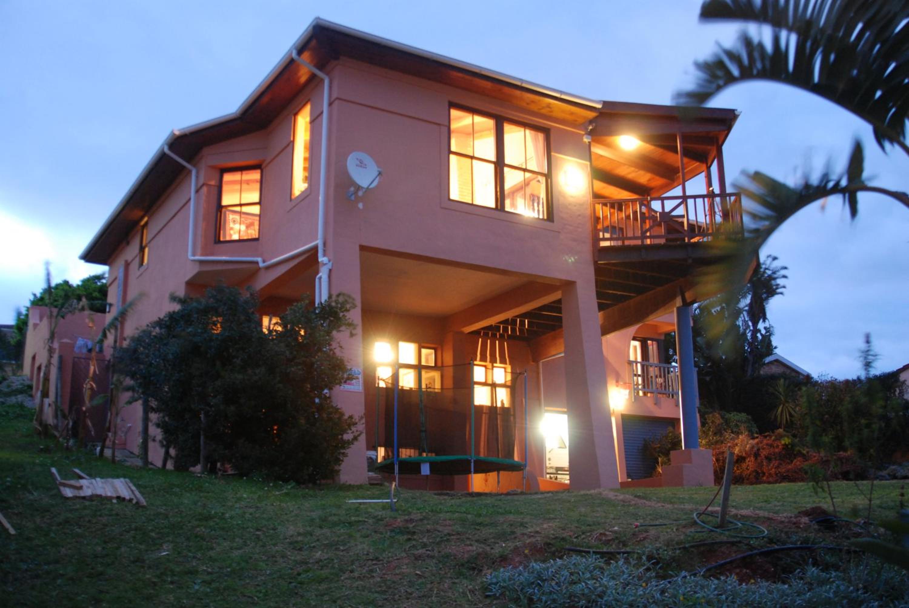 The Gem sea facing free standing holiday house solar power view 4