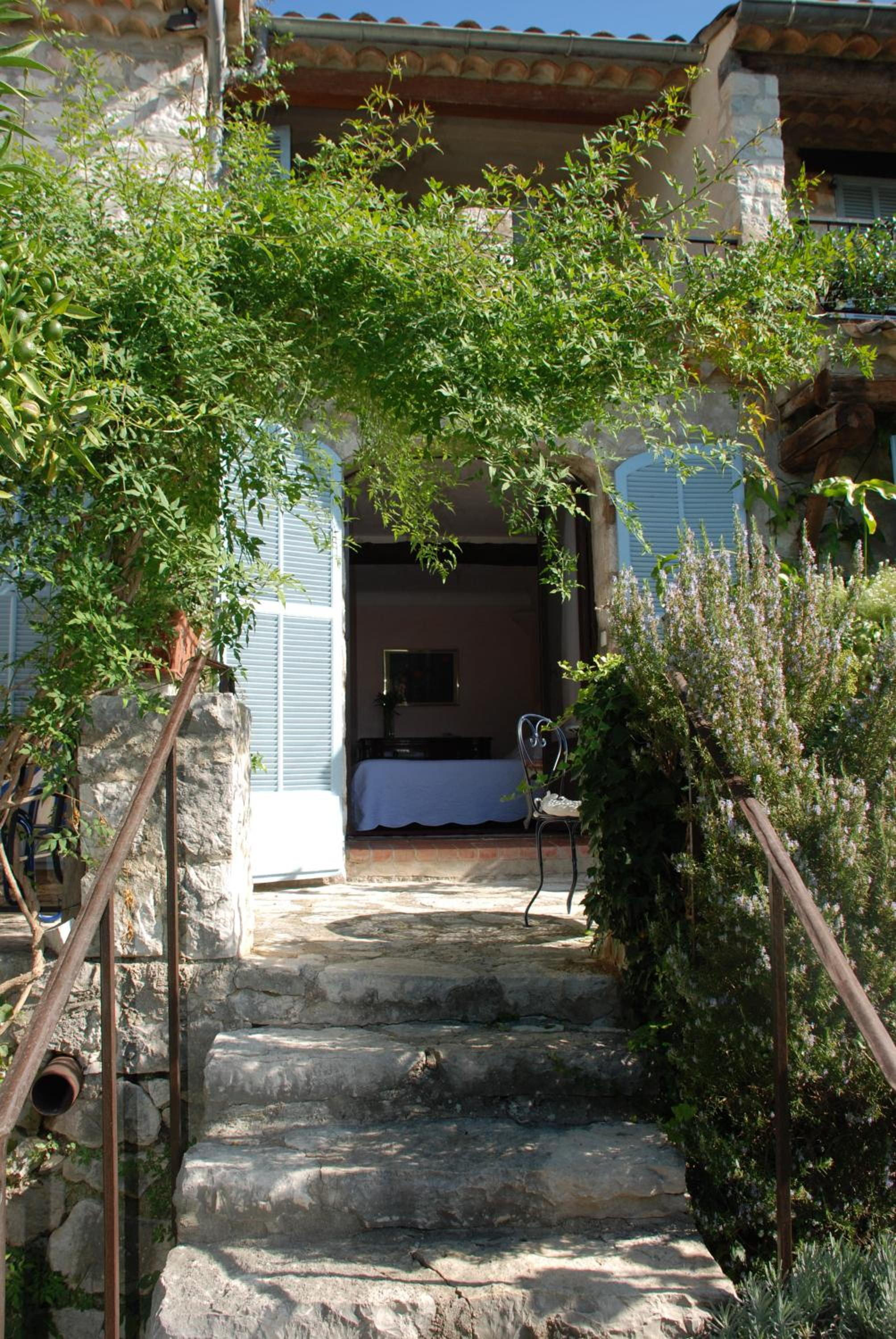 Photo 25