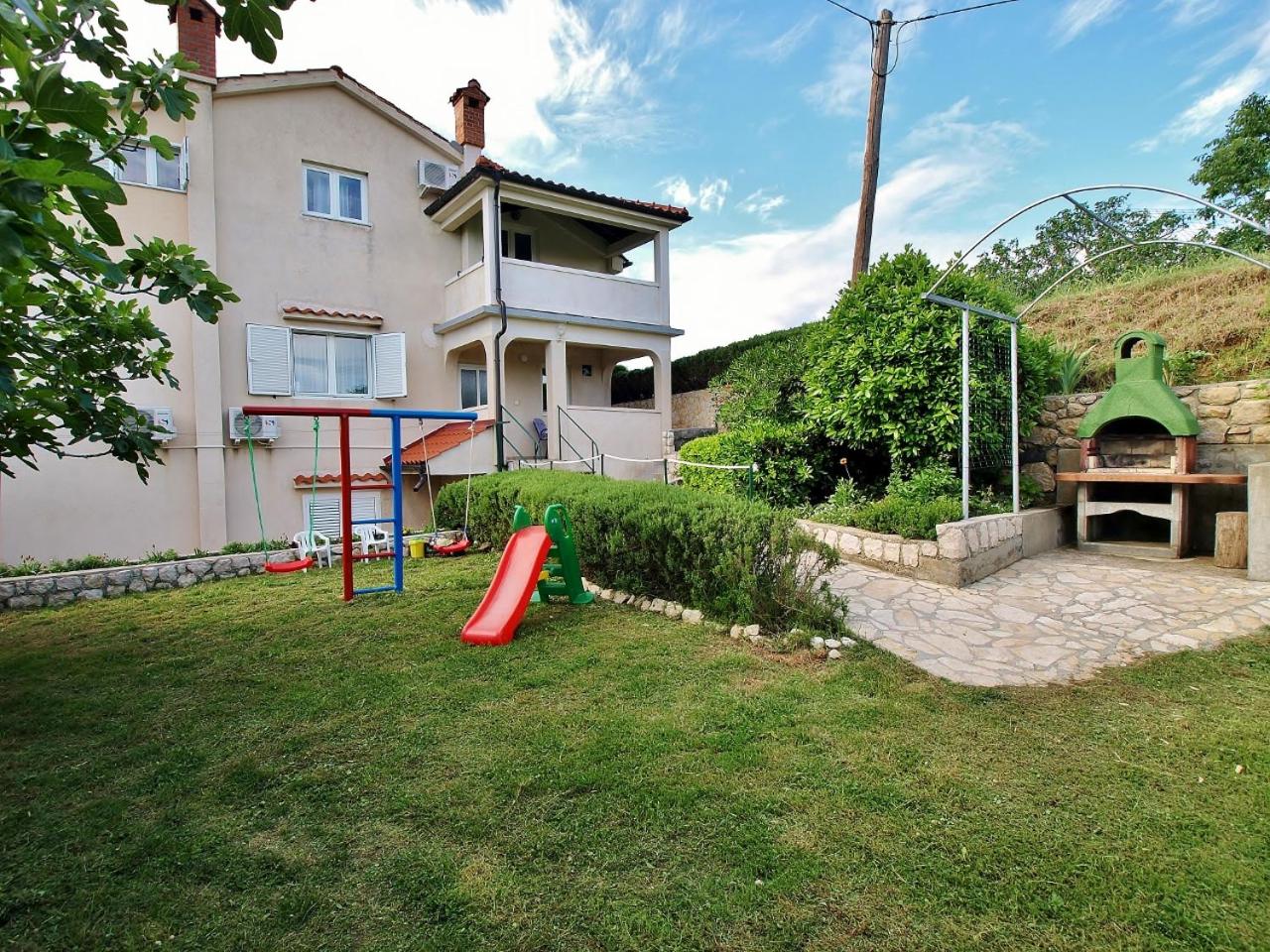 Apartmani Roza Lopar view 3
