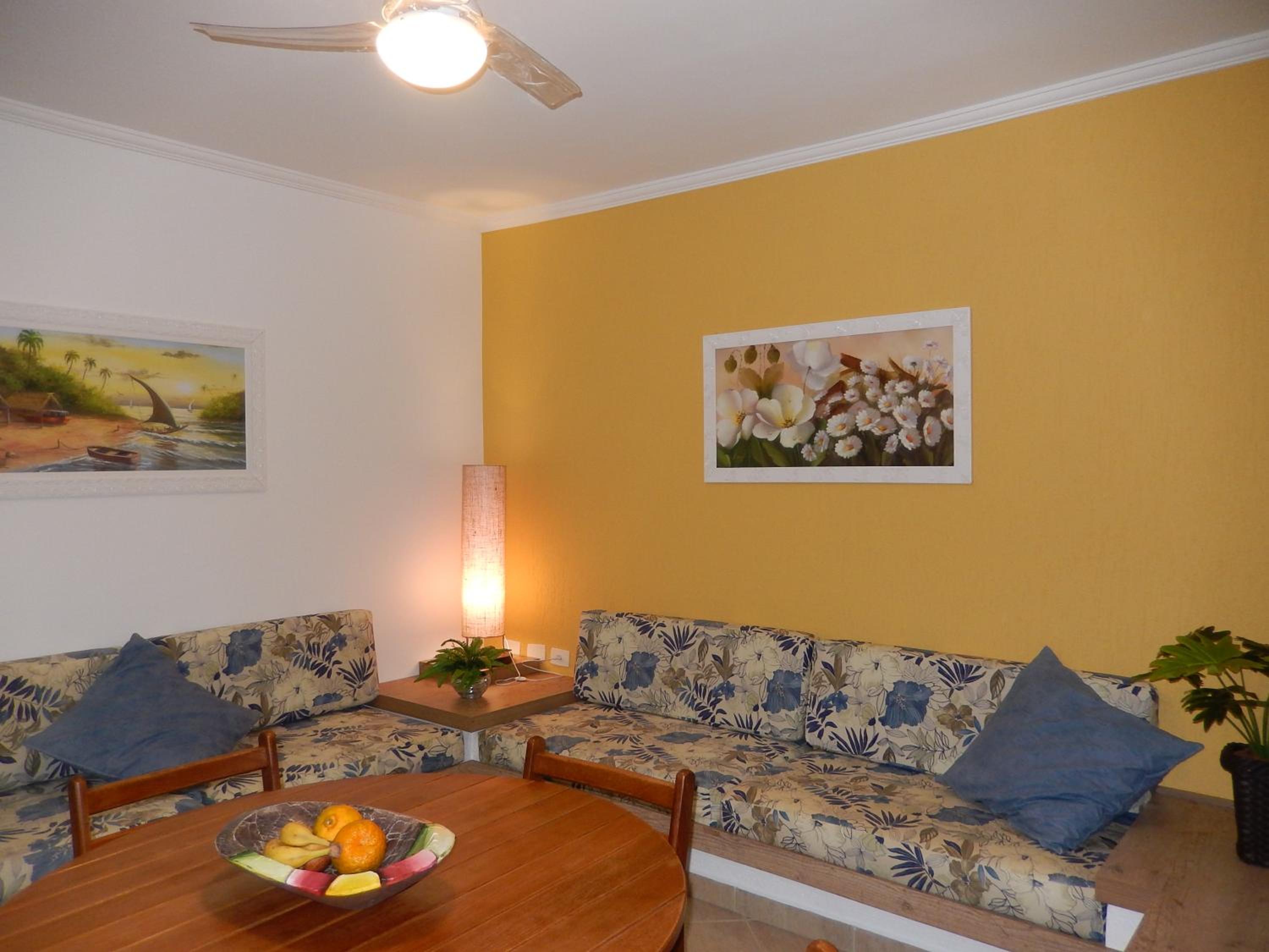 Condominio RESIDENCIAL Via Marina a 80 metros da Praia da Enseada