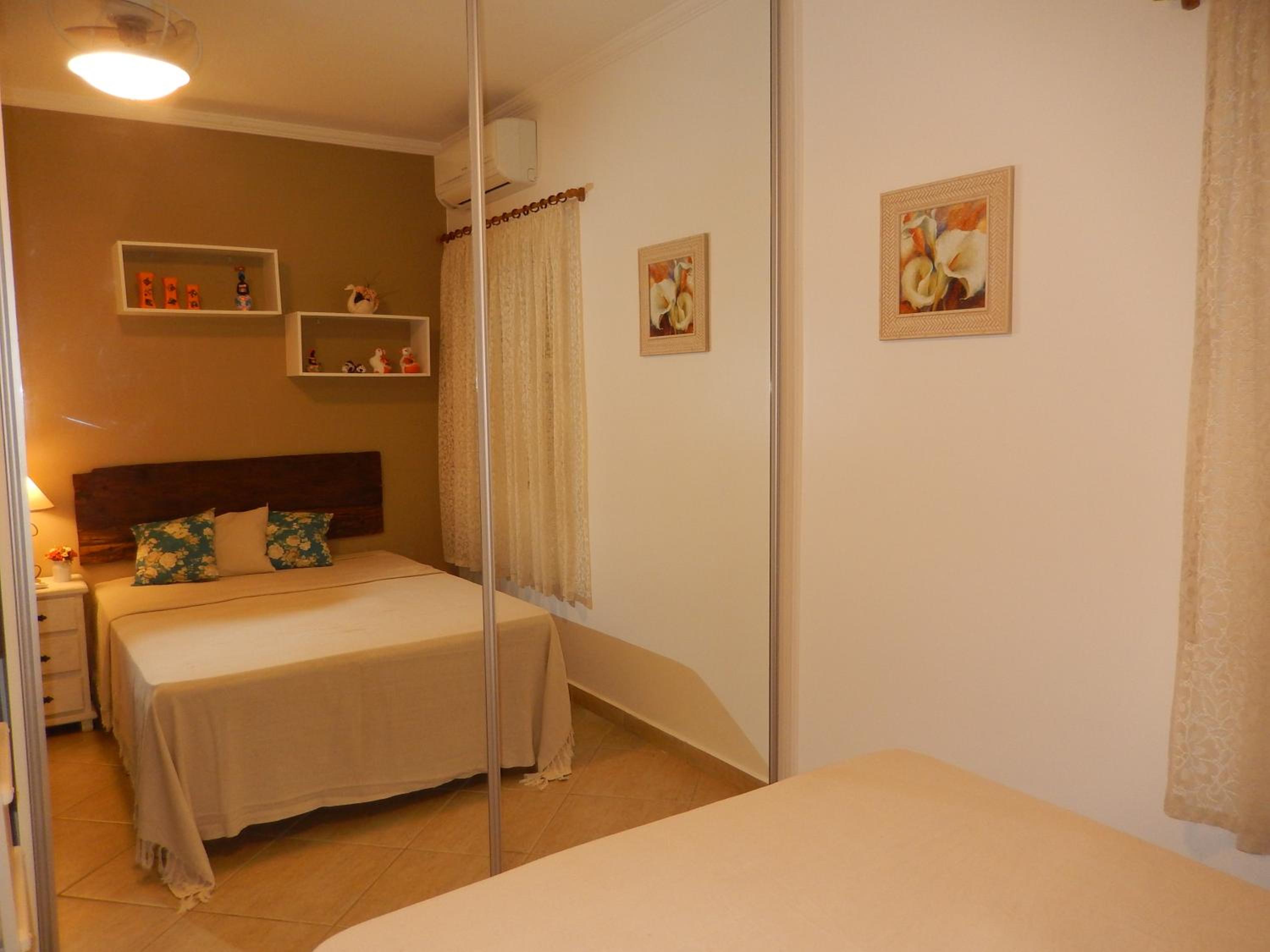 Condominio RESIDENCIAL Via Marina a 80 metros da Praia da Enseada
