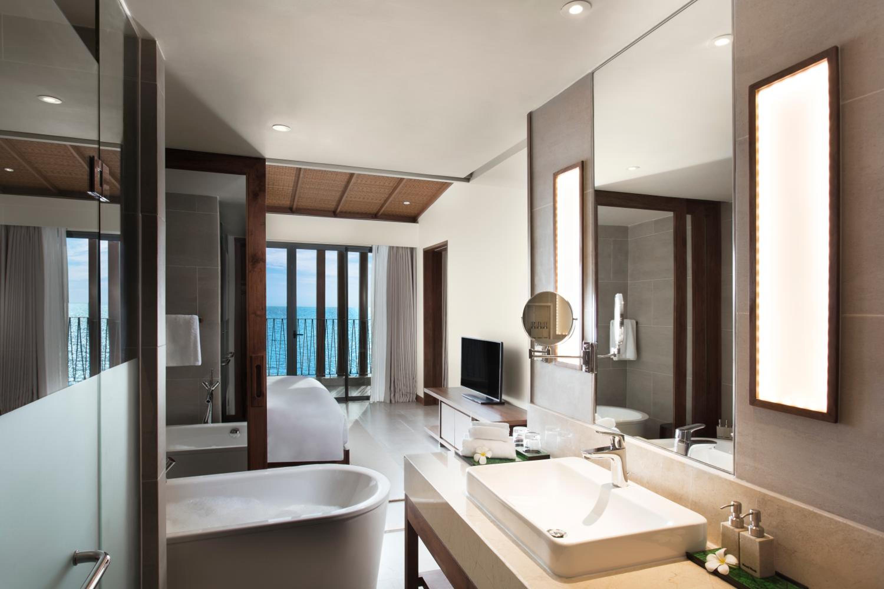 Dusit Princess Moonrise Beach Resort