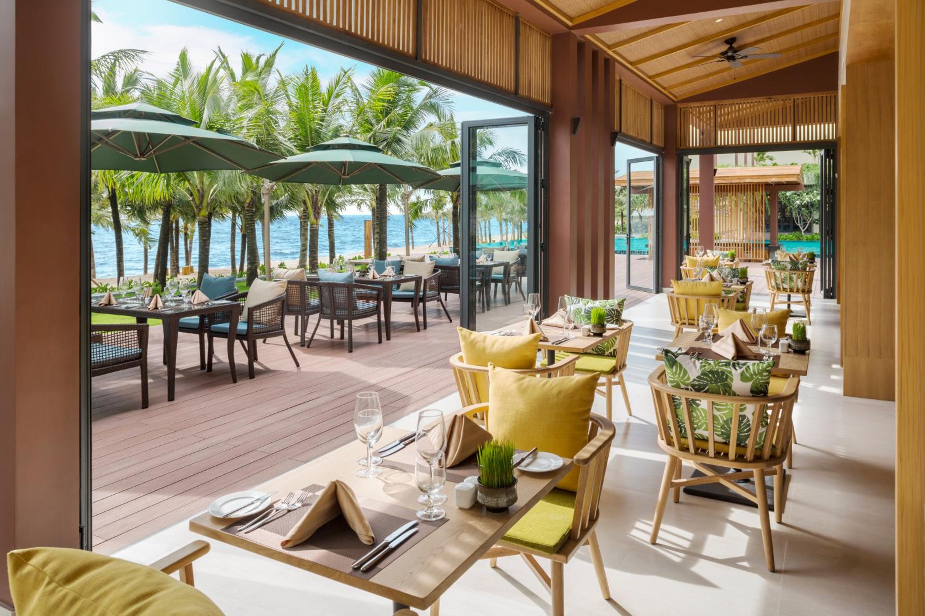 Dusit Princess Moonrise Beach Resort