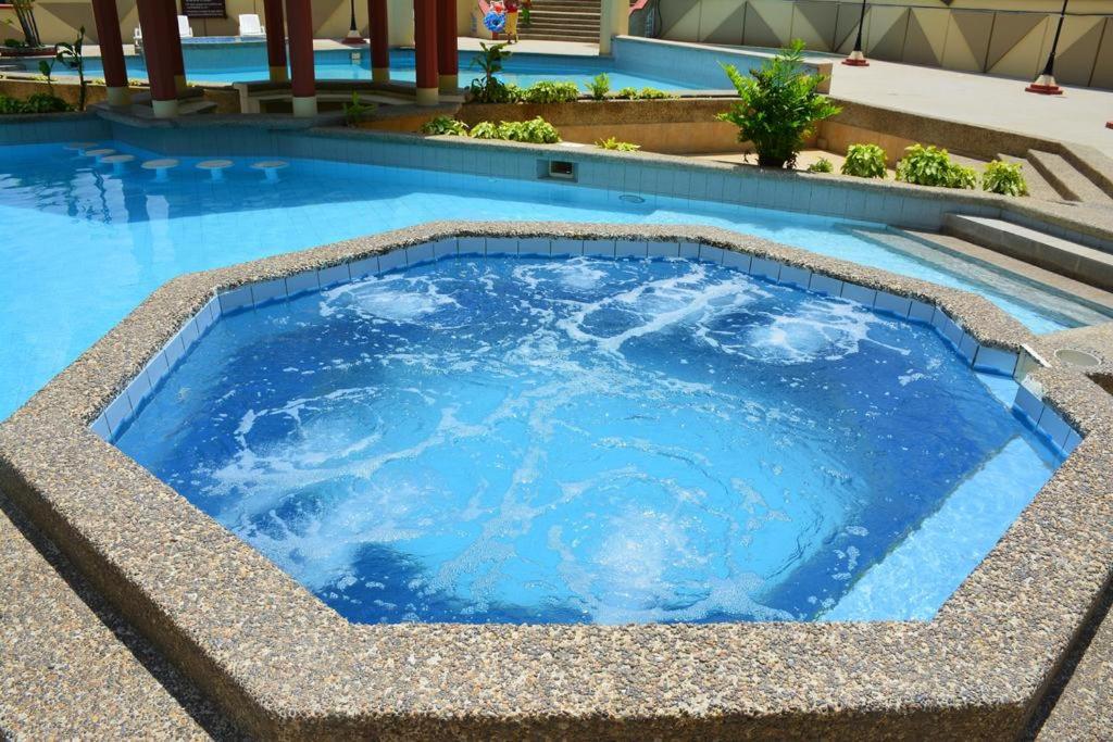 Playa Almendro Resort