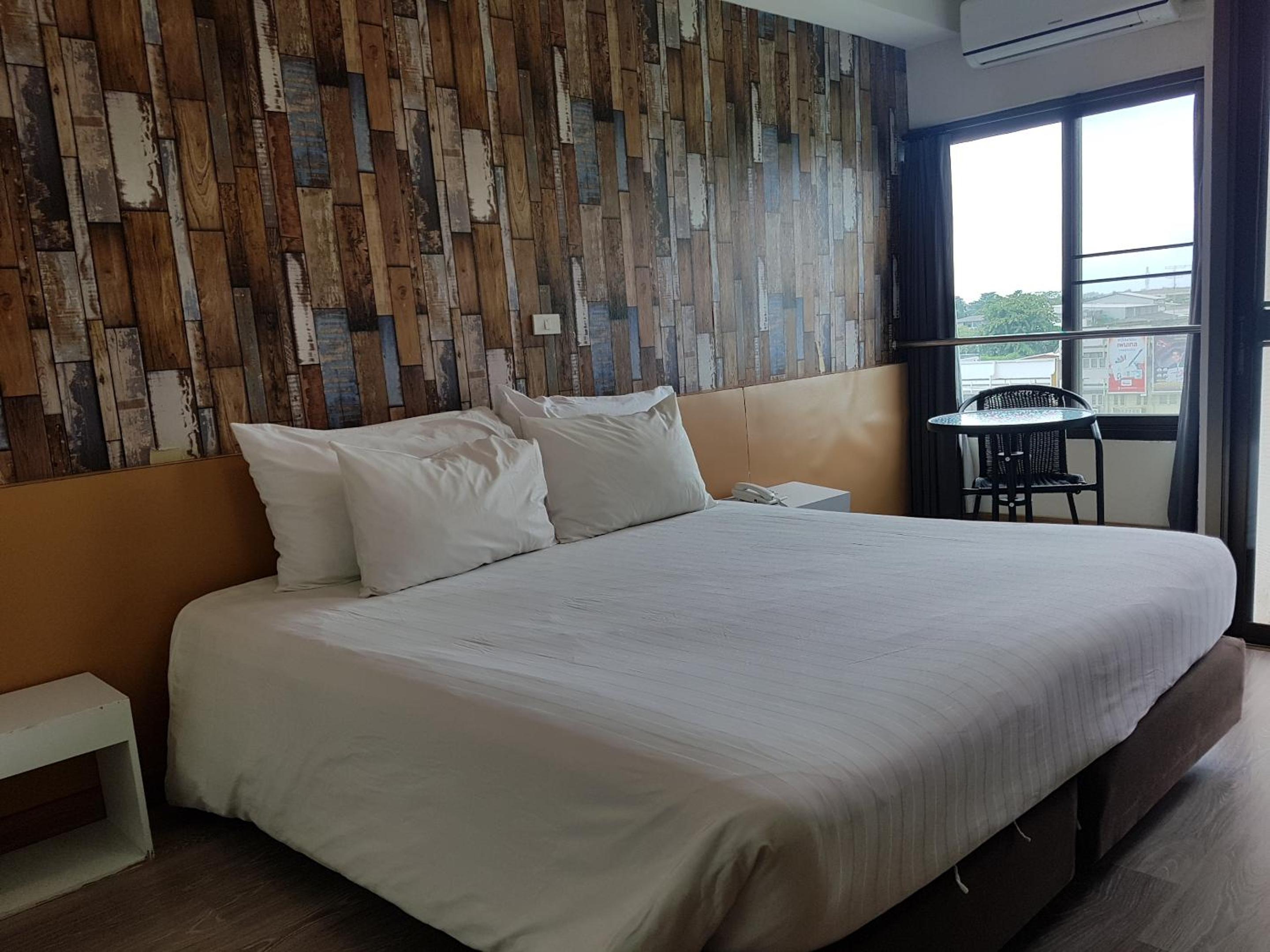 Prajaktra City Hostel
