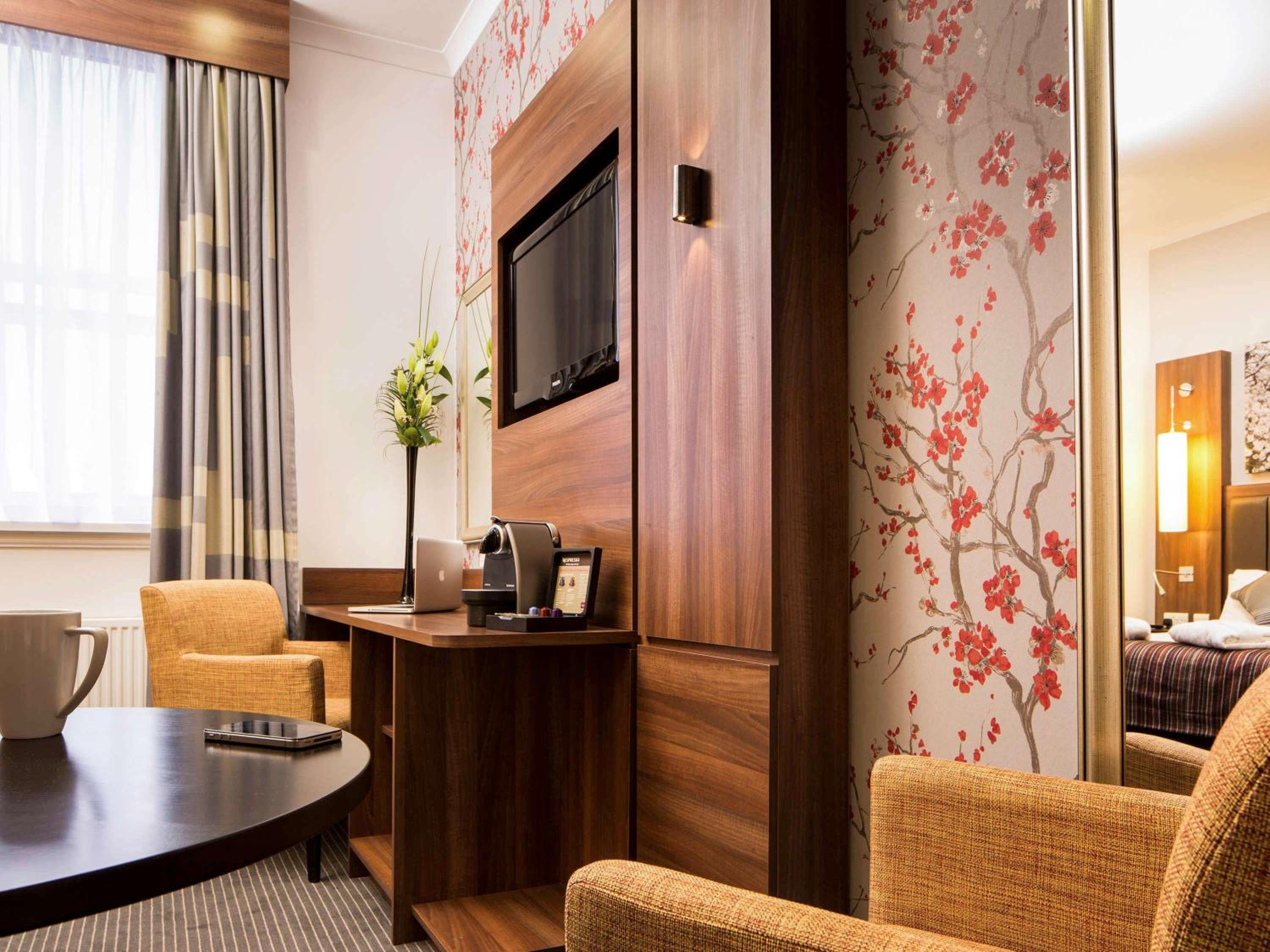 Darlington Vacations - Mercure Darlington King's Hotel - Property Image 3