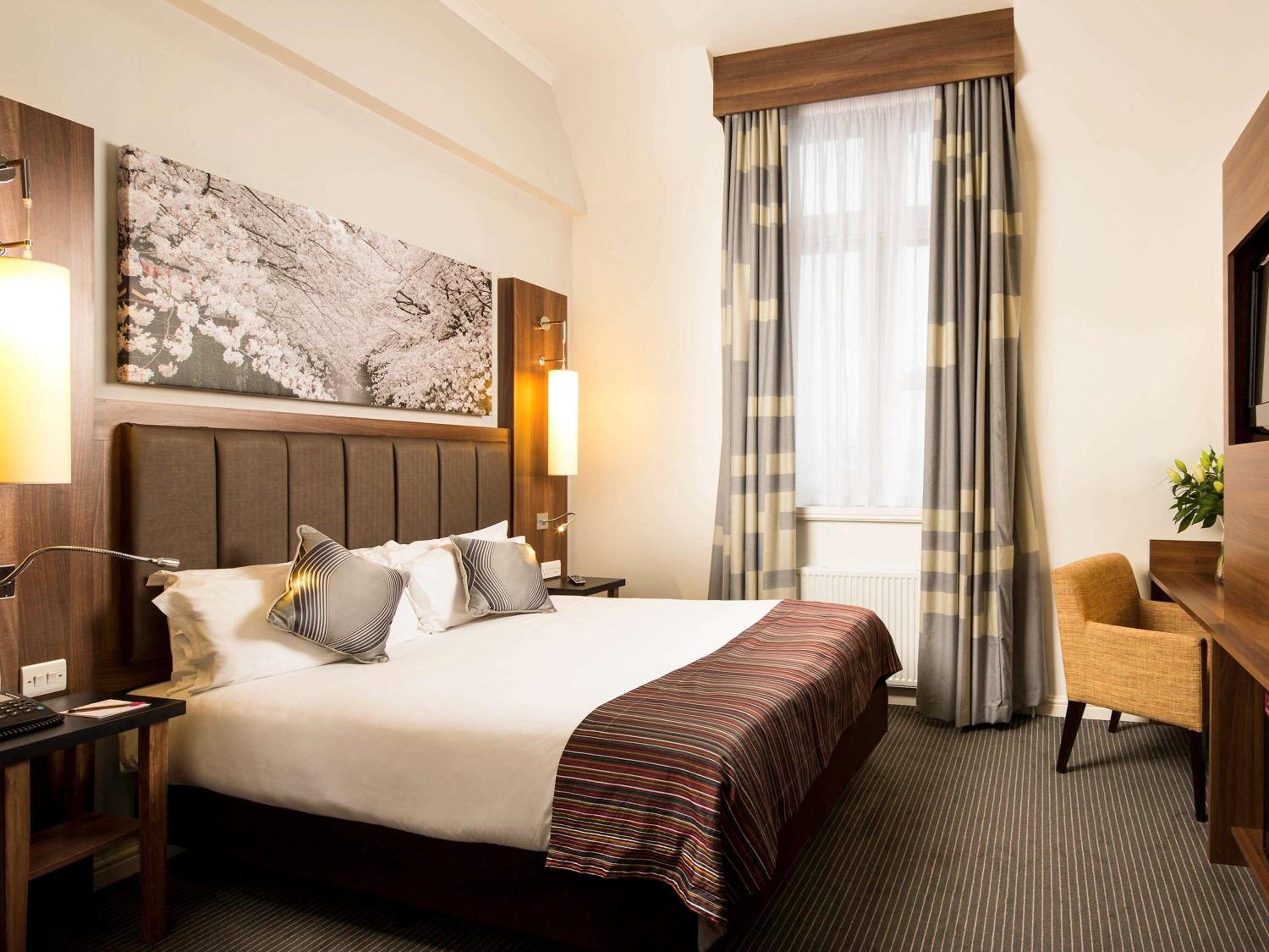 Darlington Vacations - Mercure Darlington King's Hotel - Property Image 2
