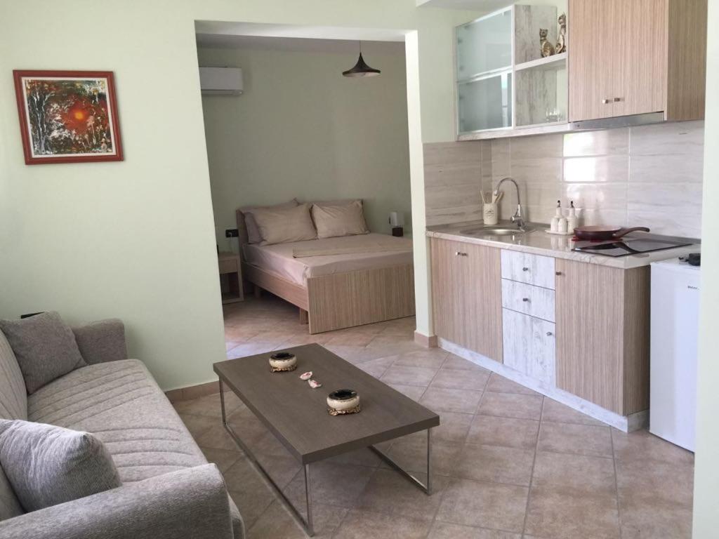 Andi Apartments