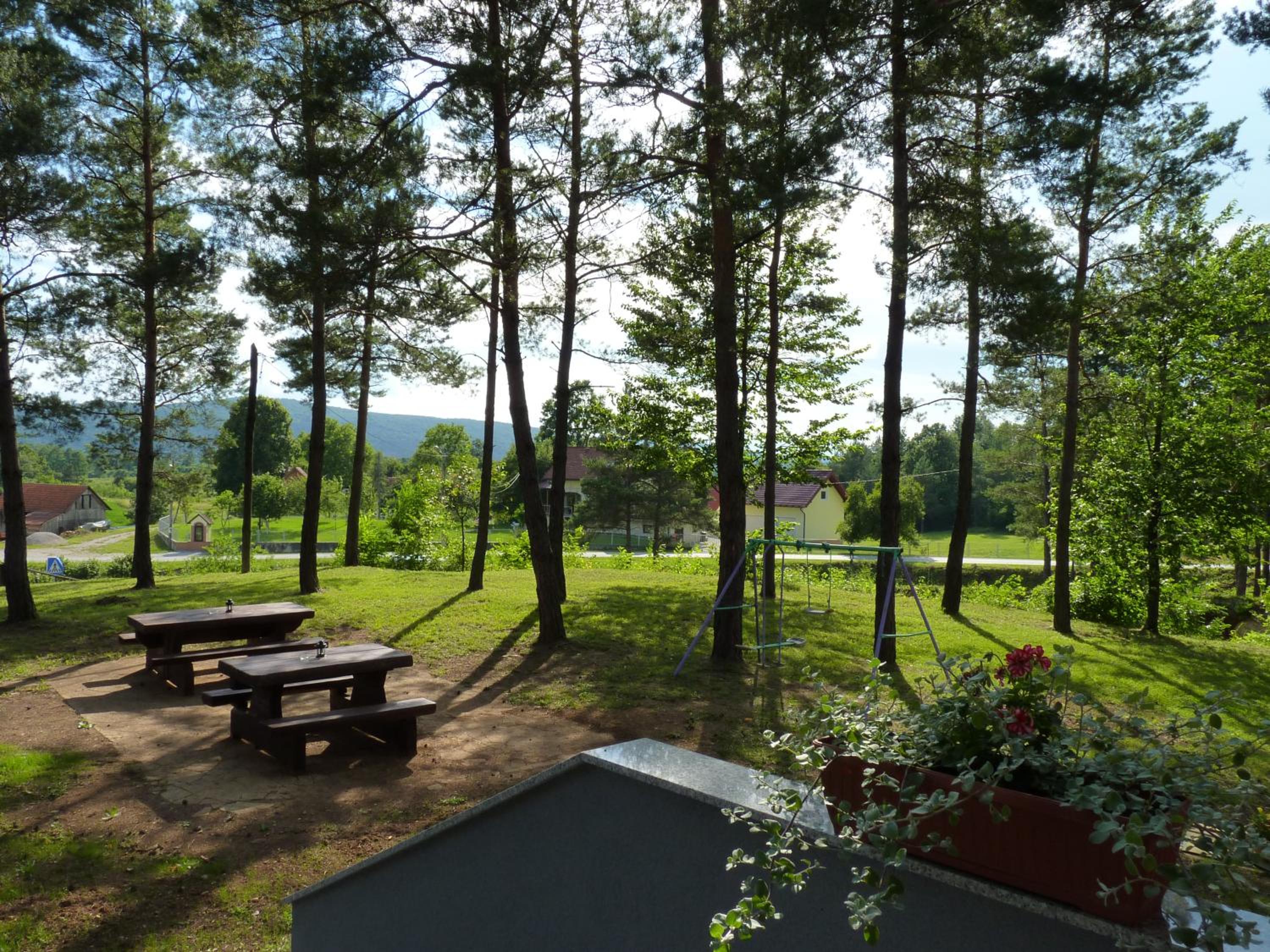 Guest House Rudine view 3