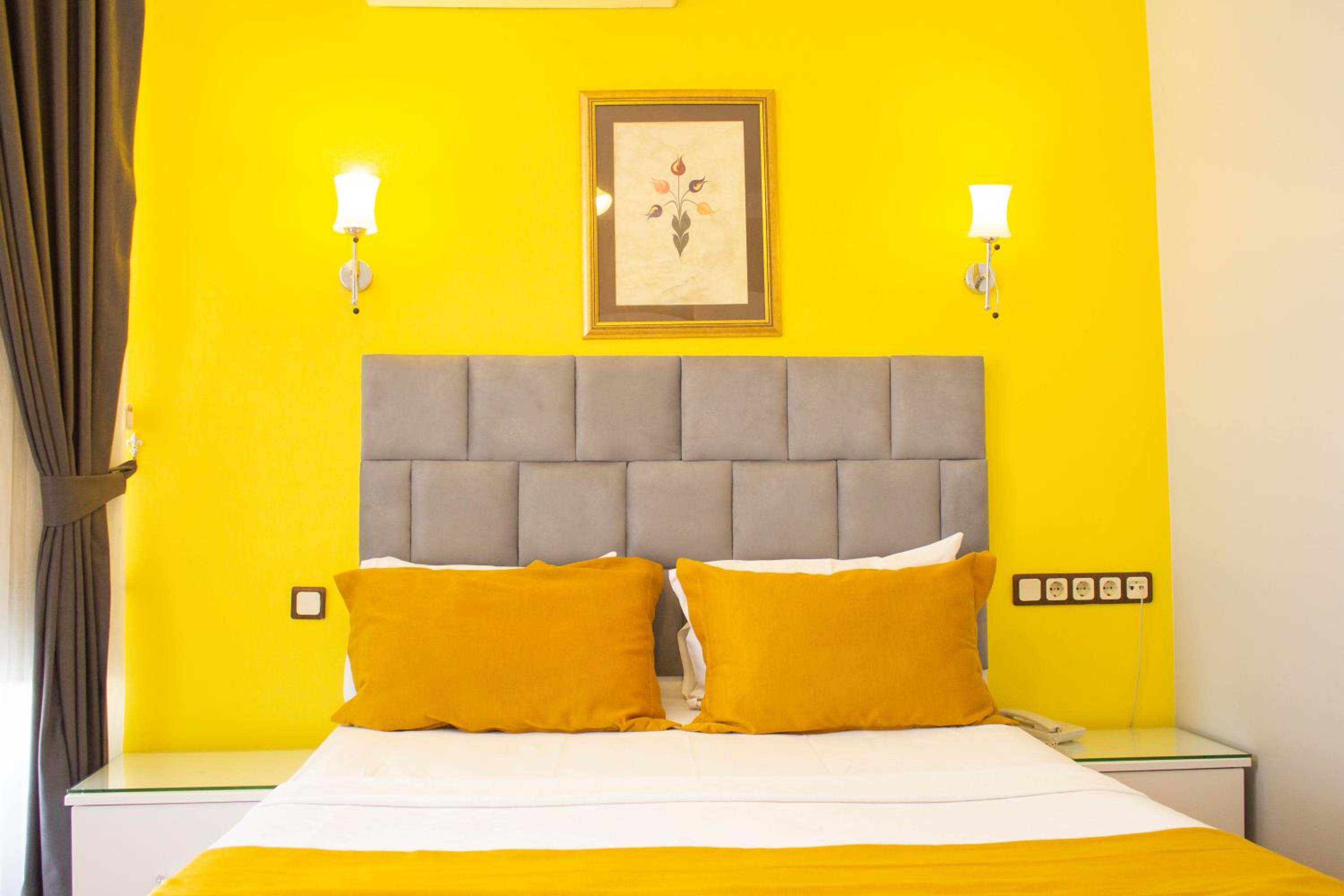 Hotel Tulip House - Image 58