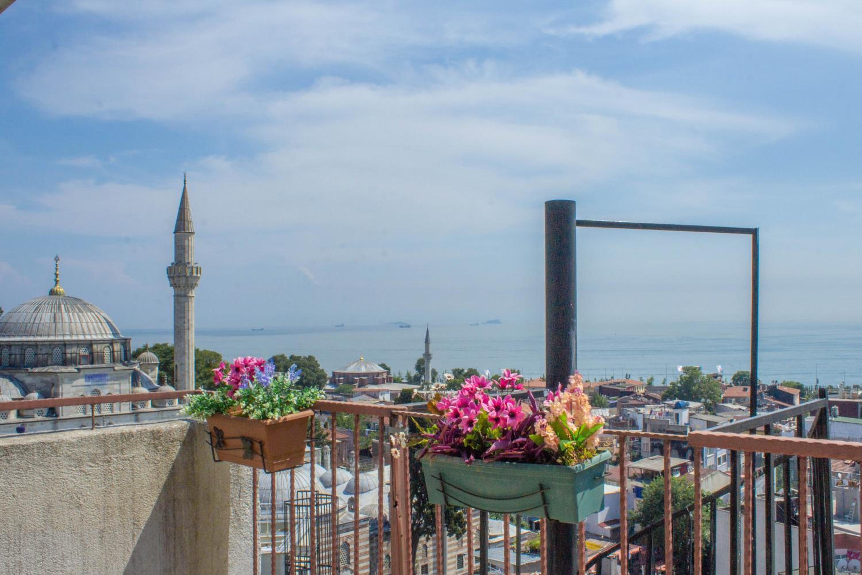 Hotel Tulip House - Image 51