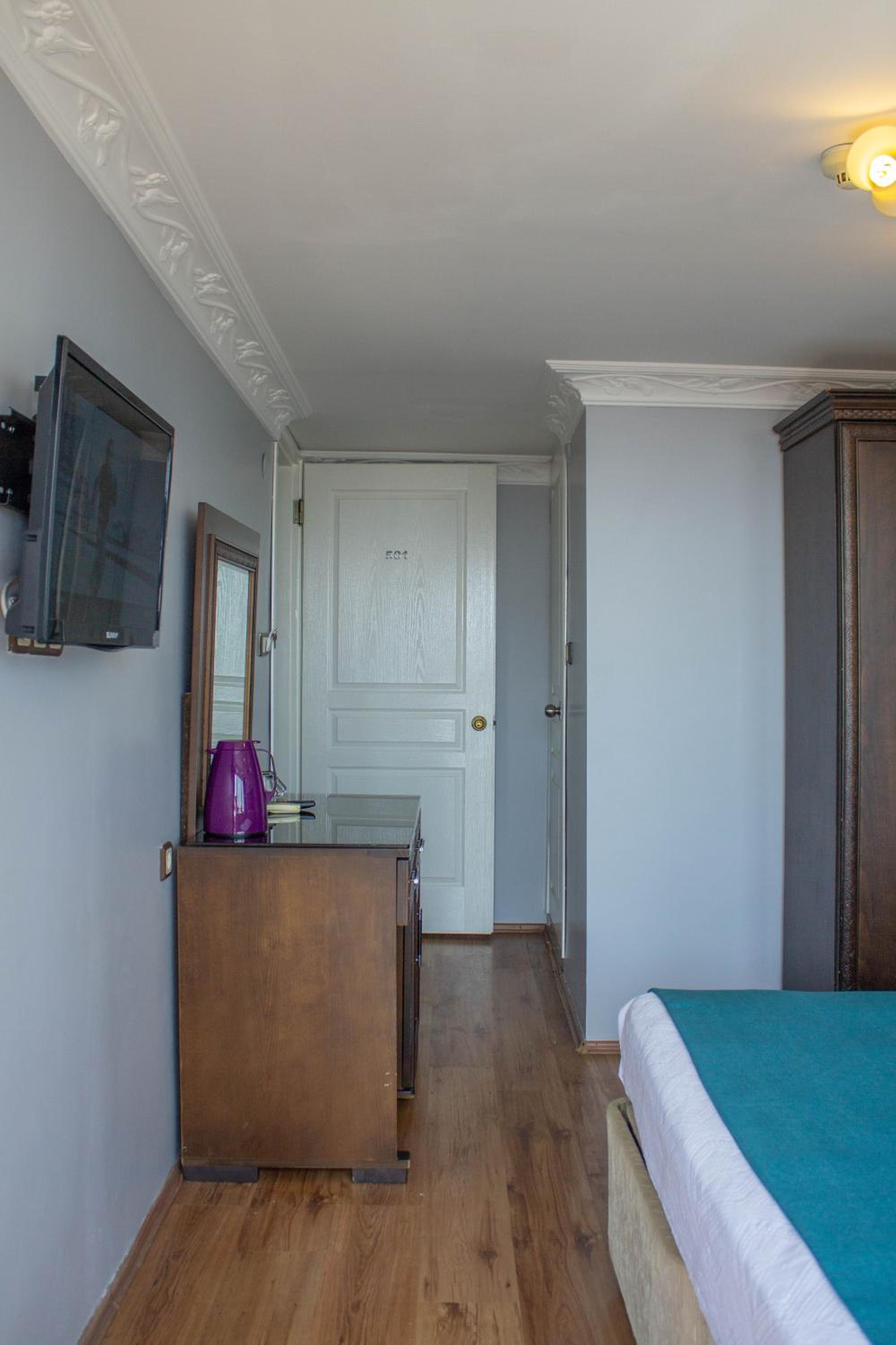 Hotel Tulip House - Image 54