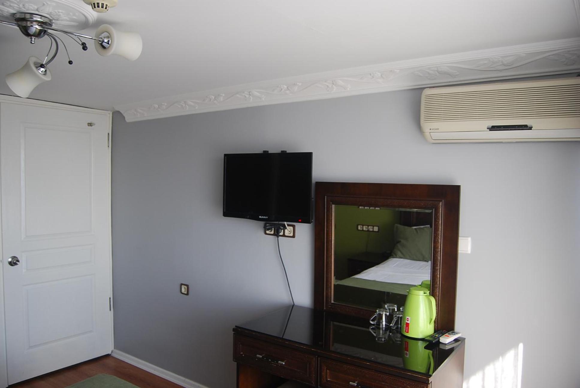 Hotel Tulip House - Image 71