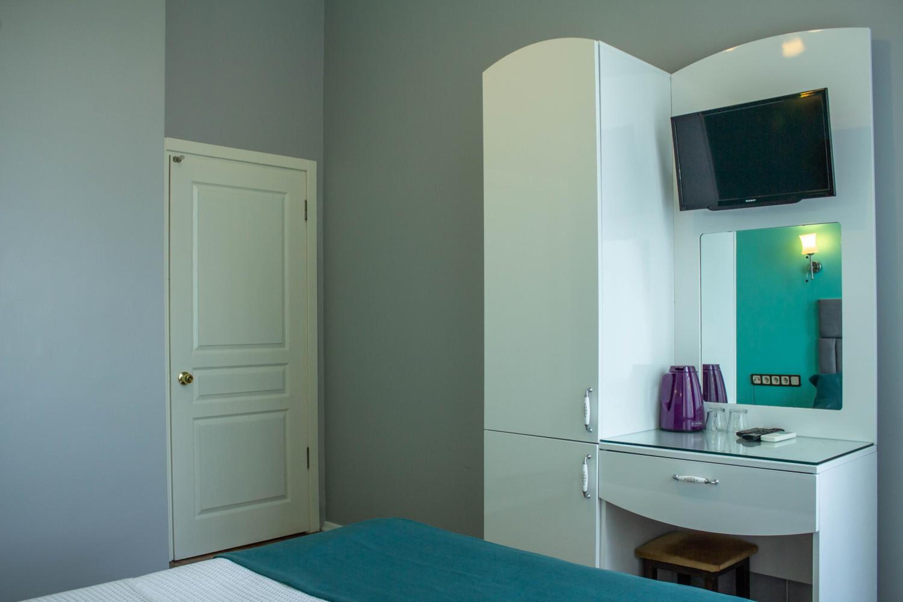 Hotel Tulip House - Image 19