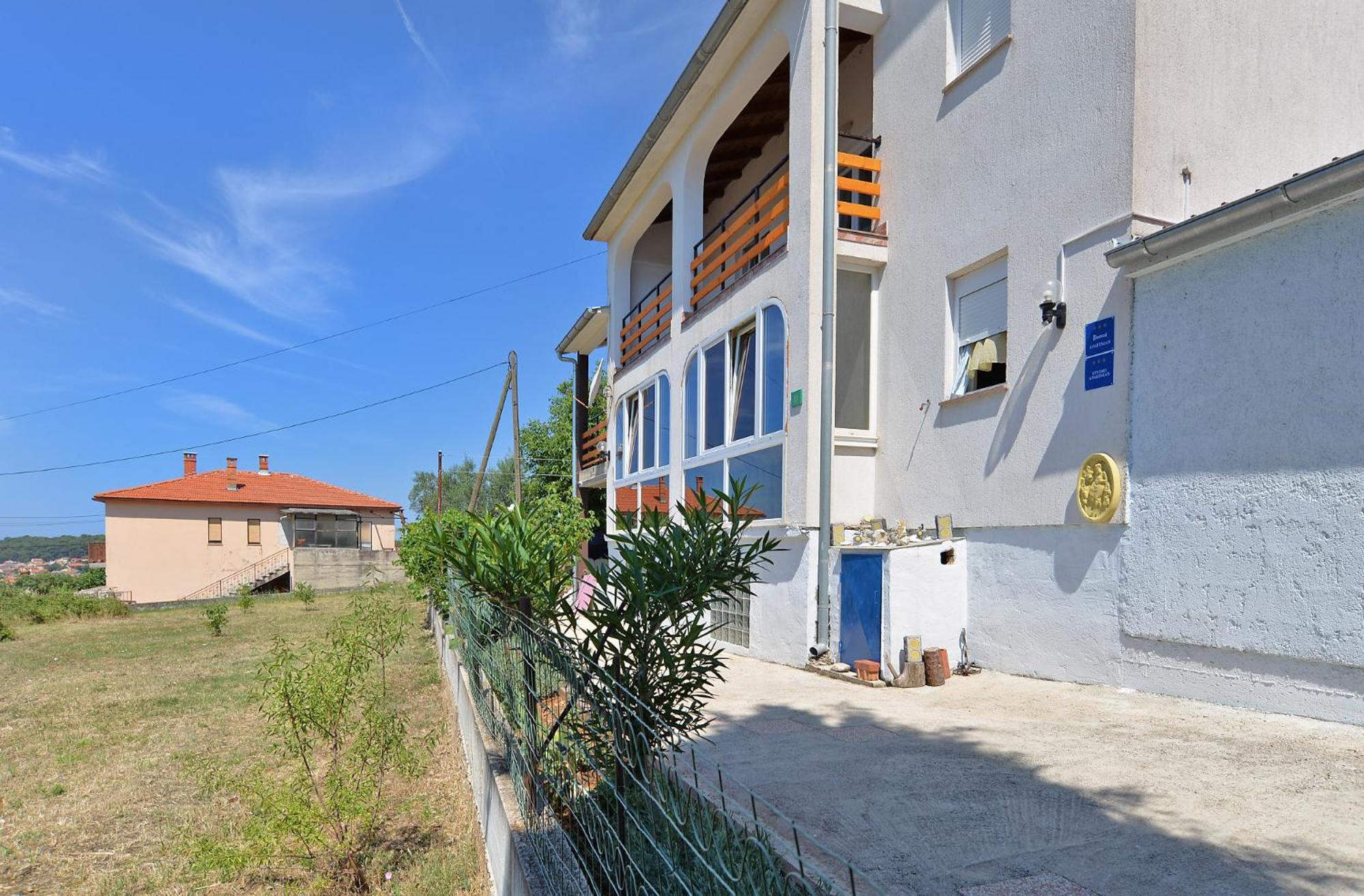 Apartments Đino 1374