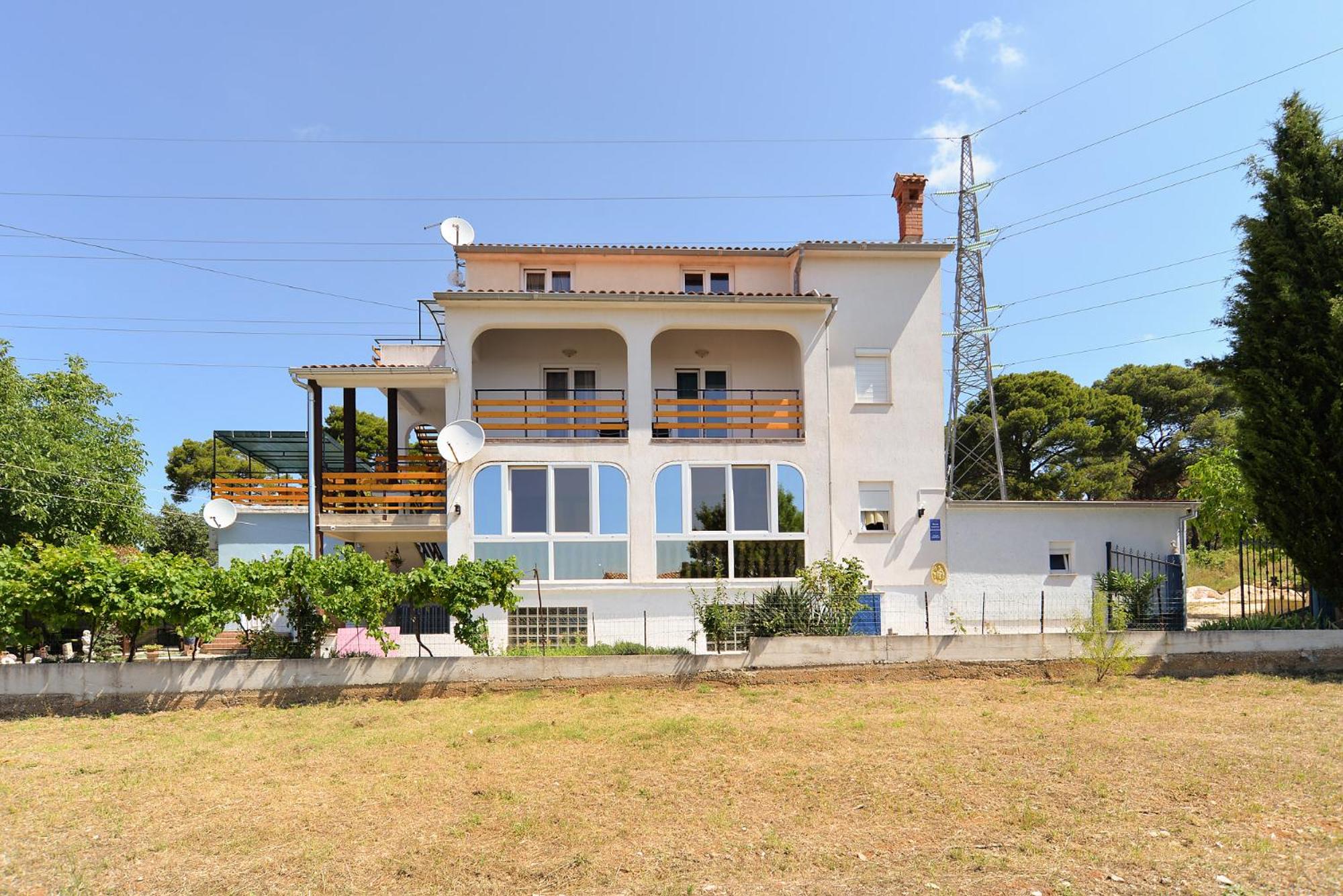 Apartments Đino 1374