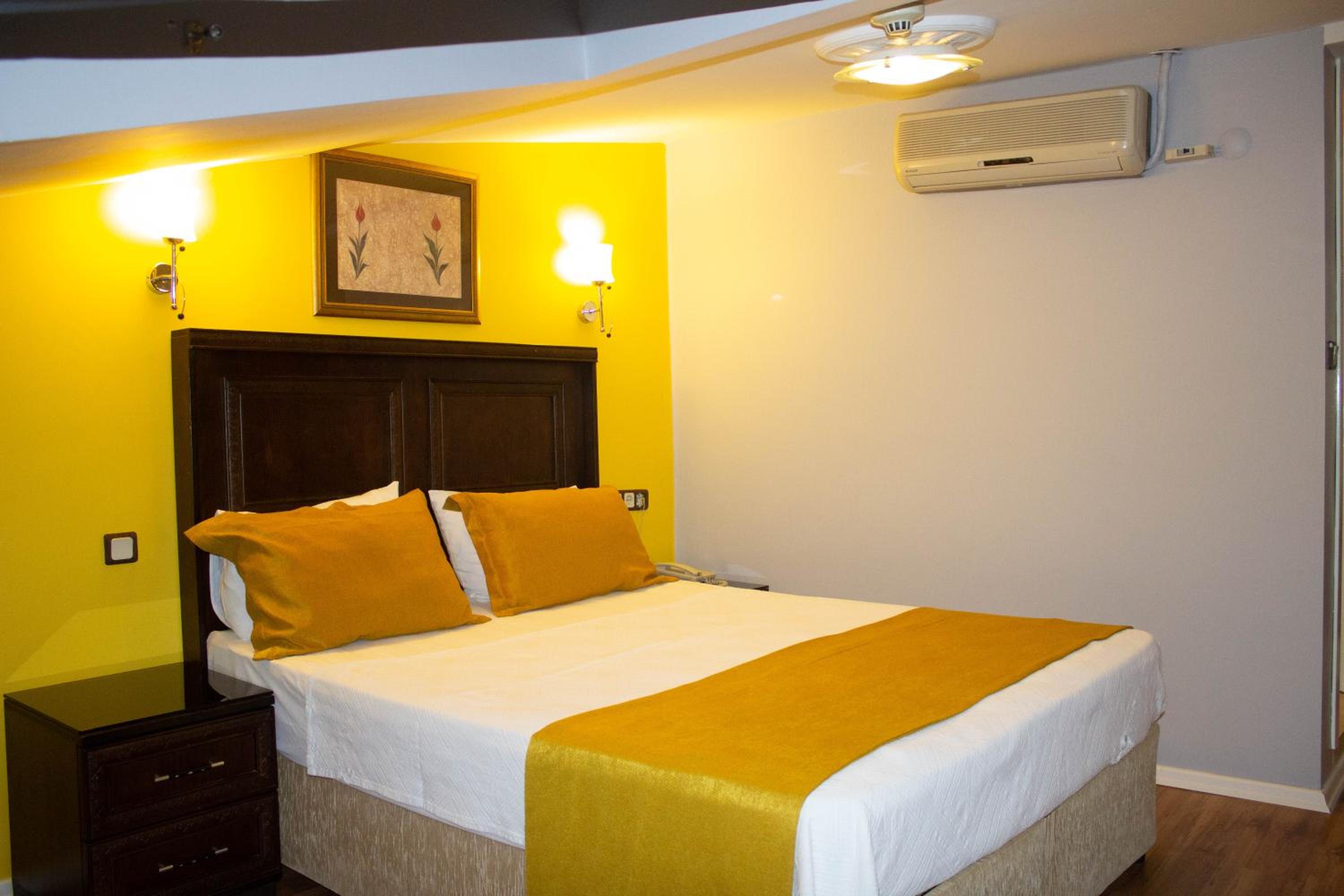Hotel Tulip House - Image 13