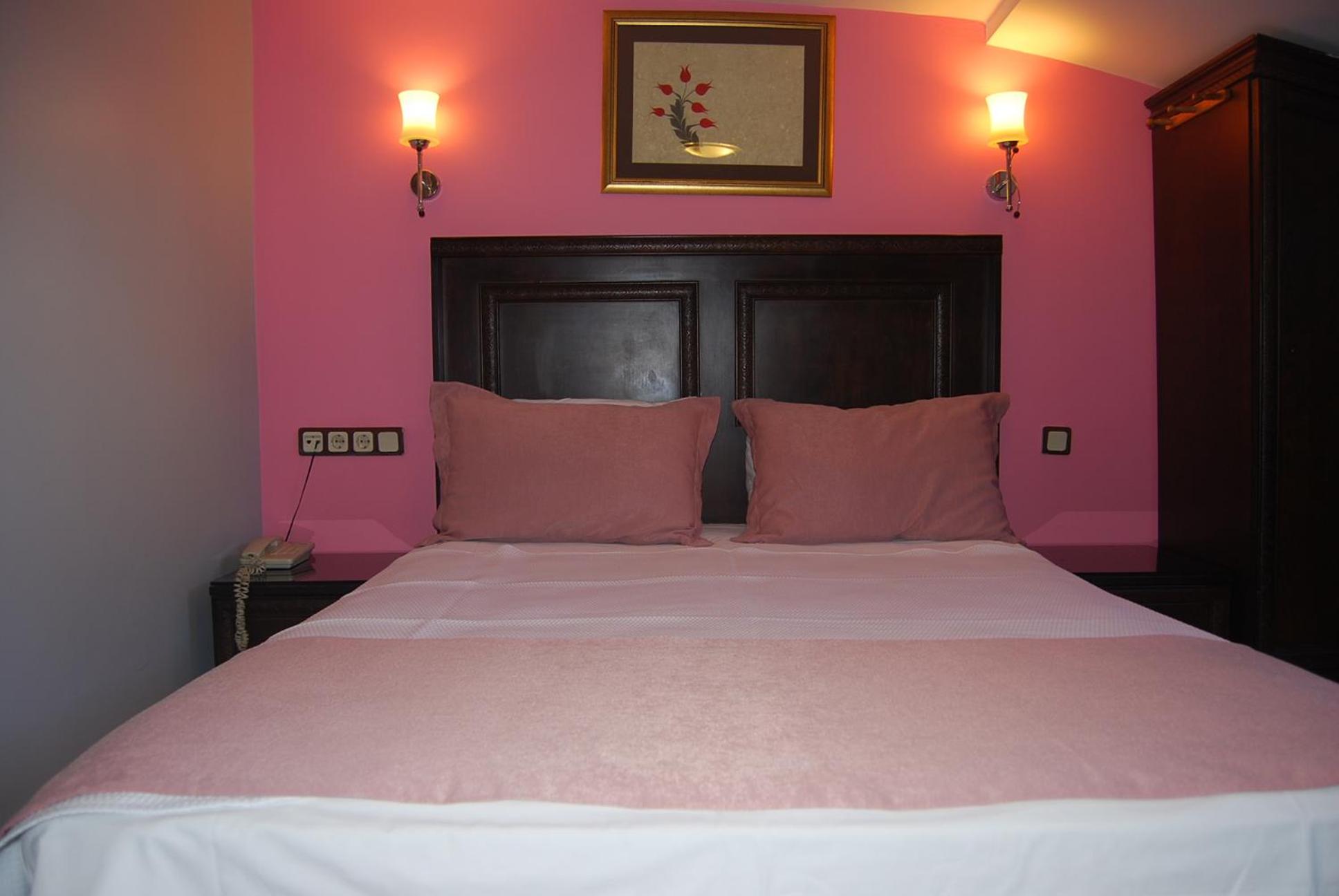 Hotel Tulip House - Image 25