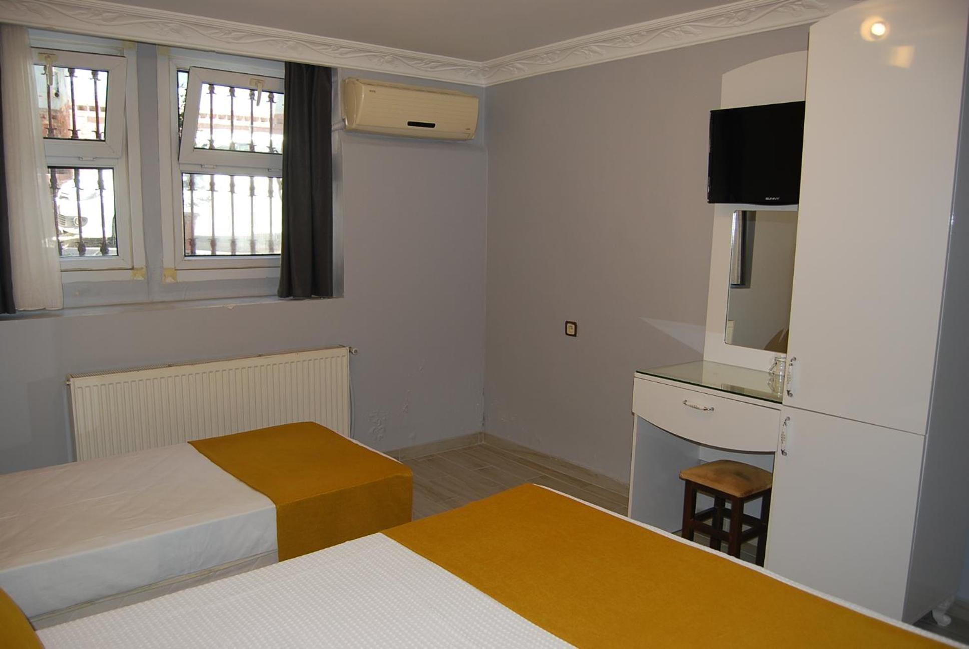 Hotel Tulip House - Image 40
