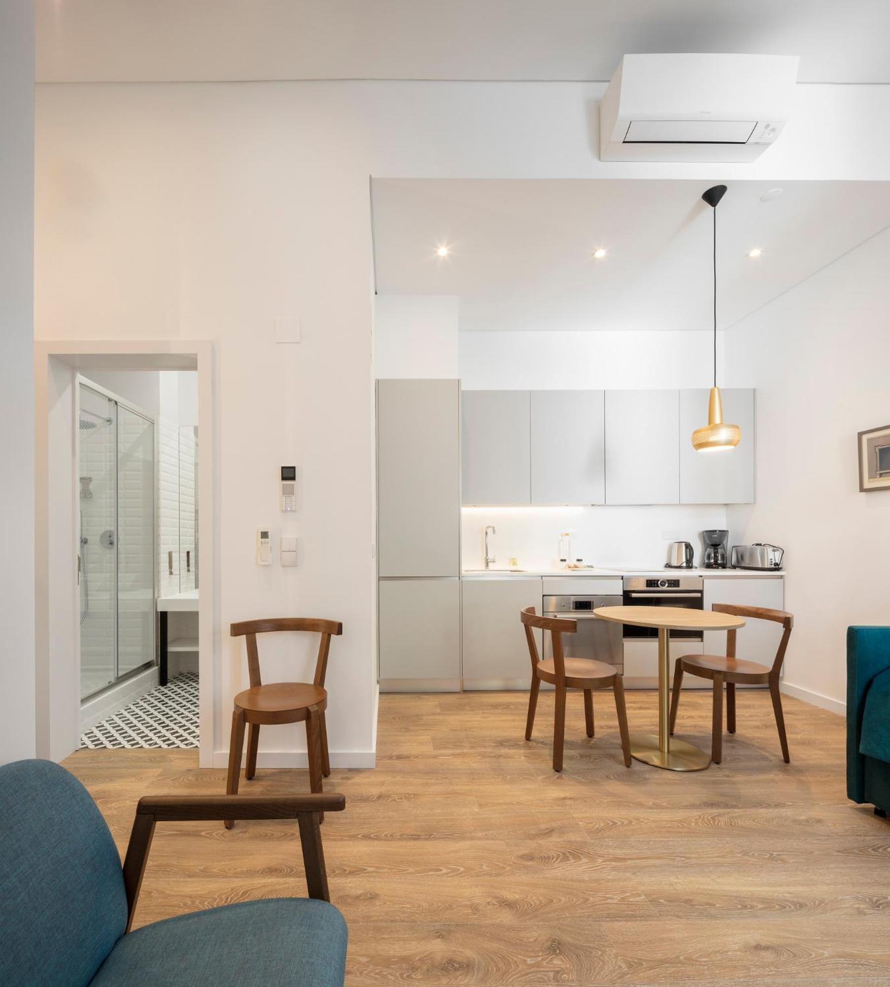LSA Chiado Emenda by Numa