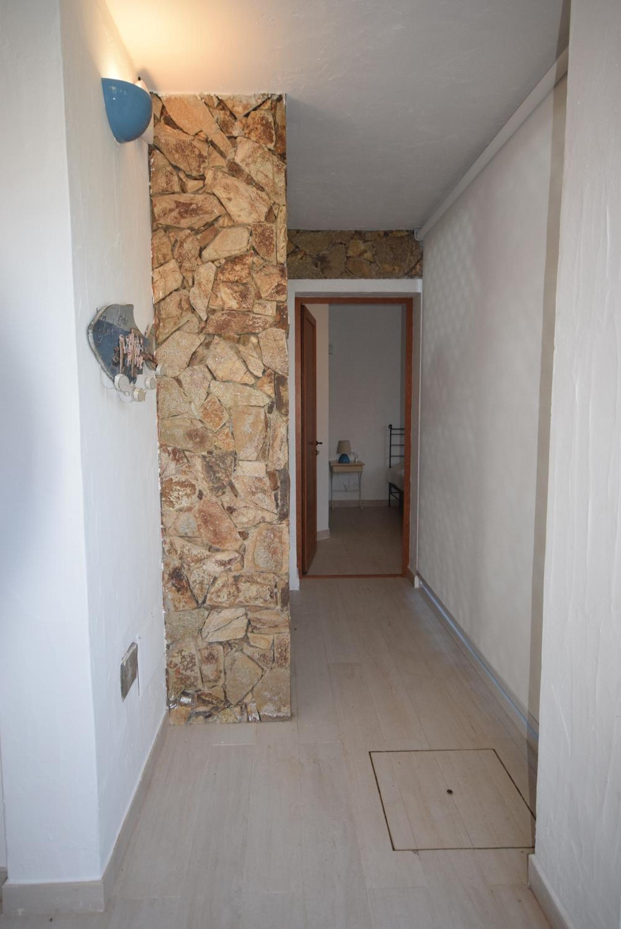 Photo 51