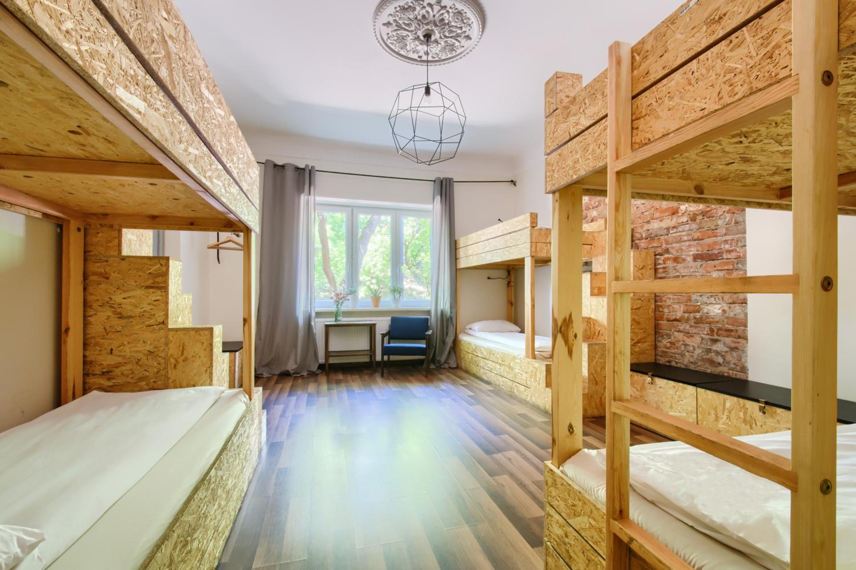 Lull Hostel