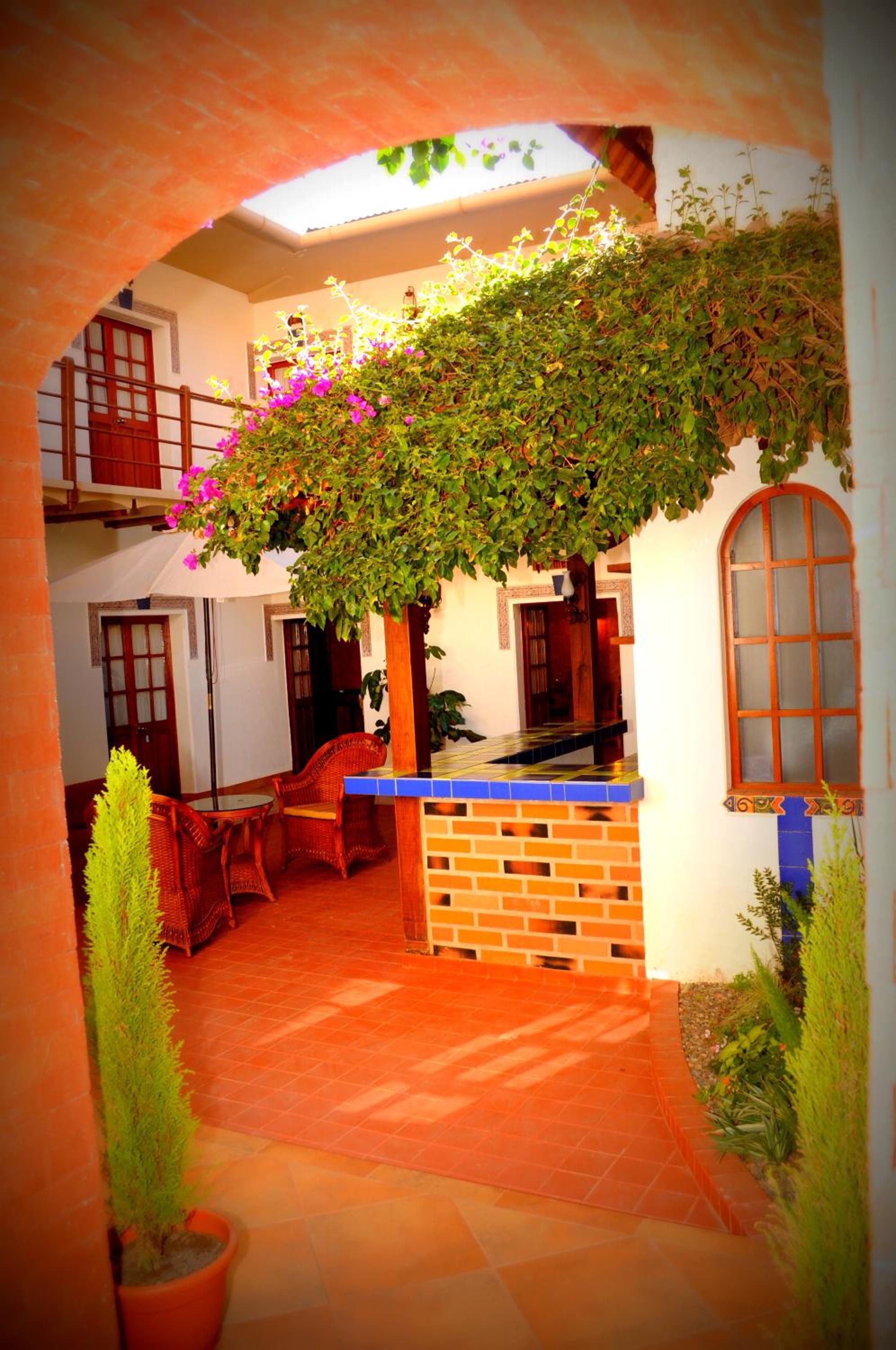La Escondida Hostal