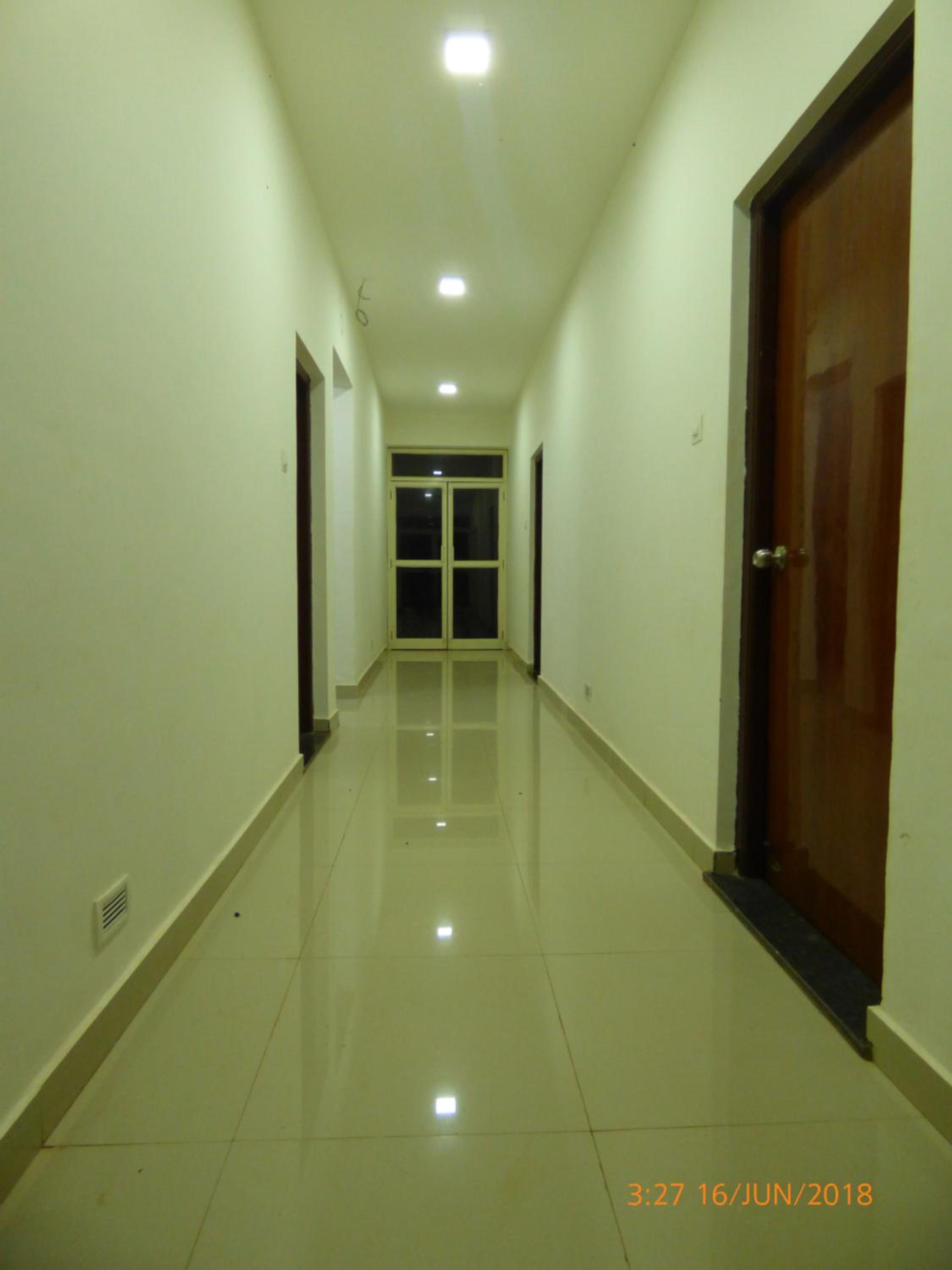 Photo 51