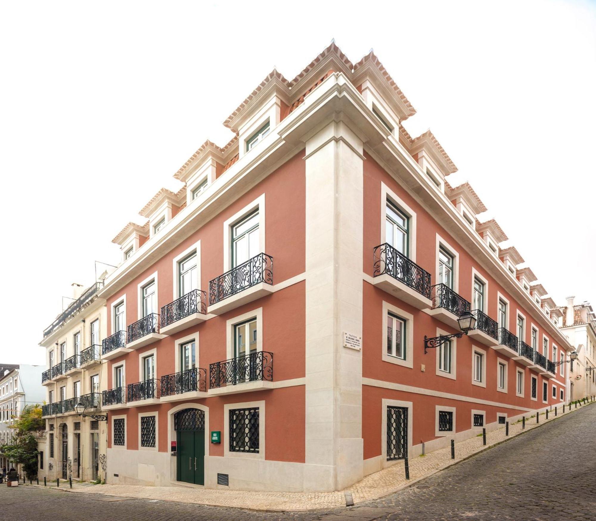 LSA Chiado Emenda by Numa