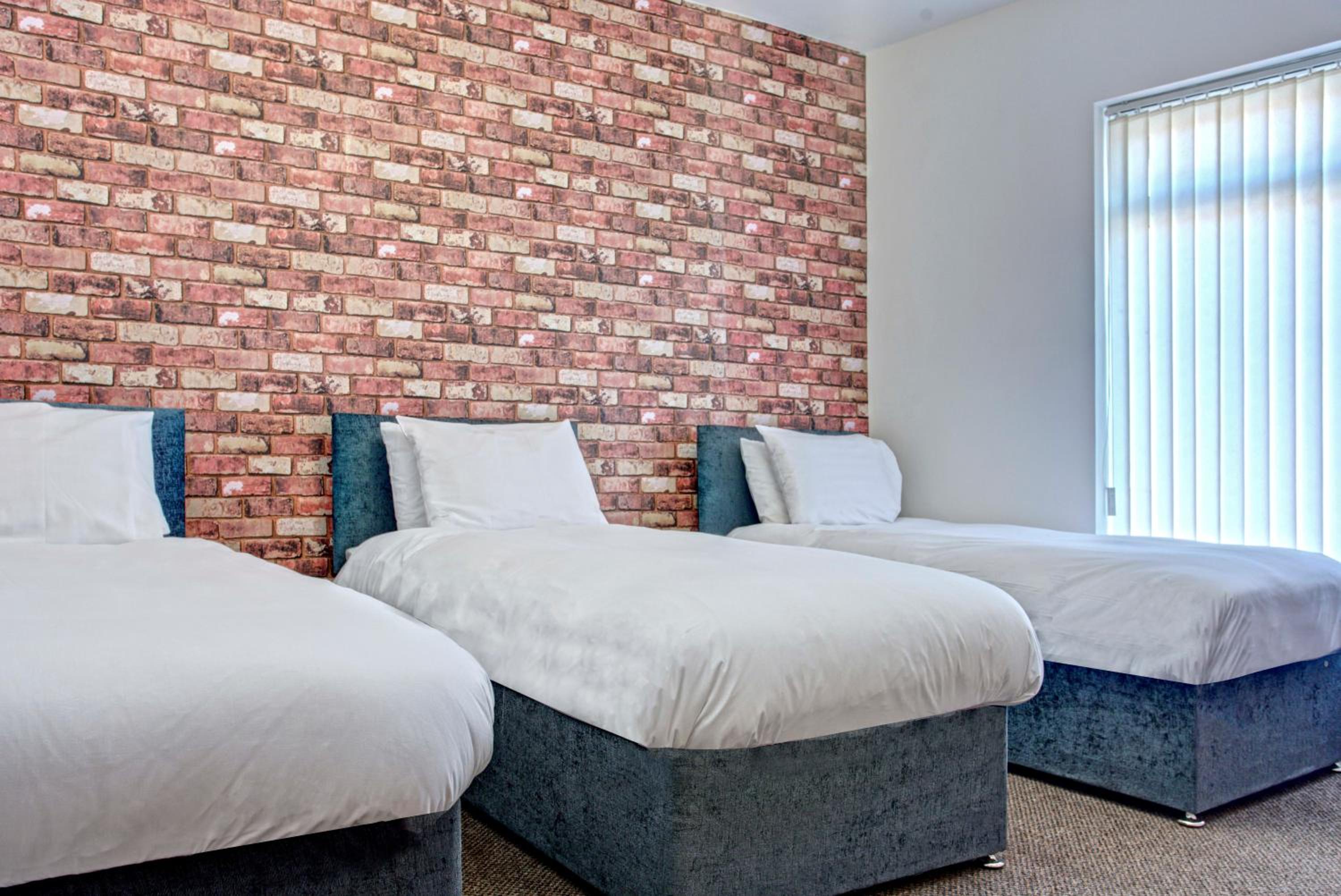 The Docklands SA by Serviced Living Liverpool view 3