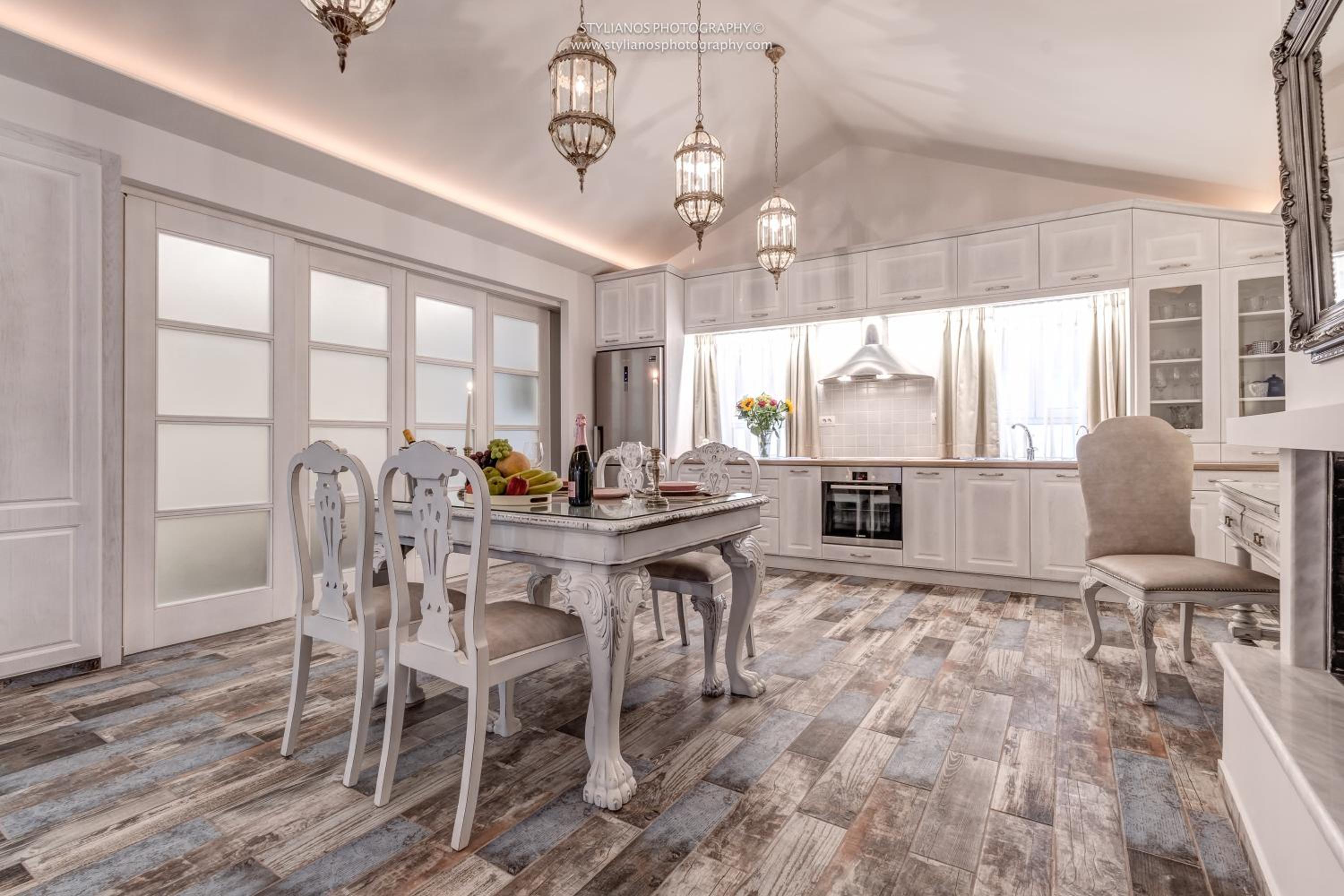 Coconella Suite