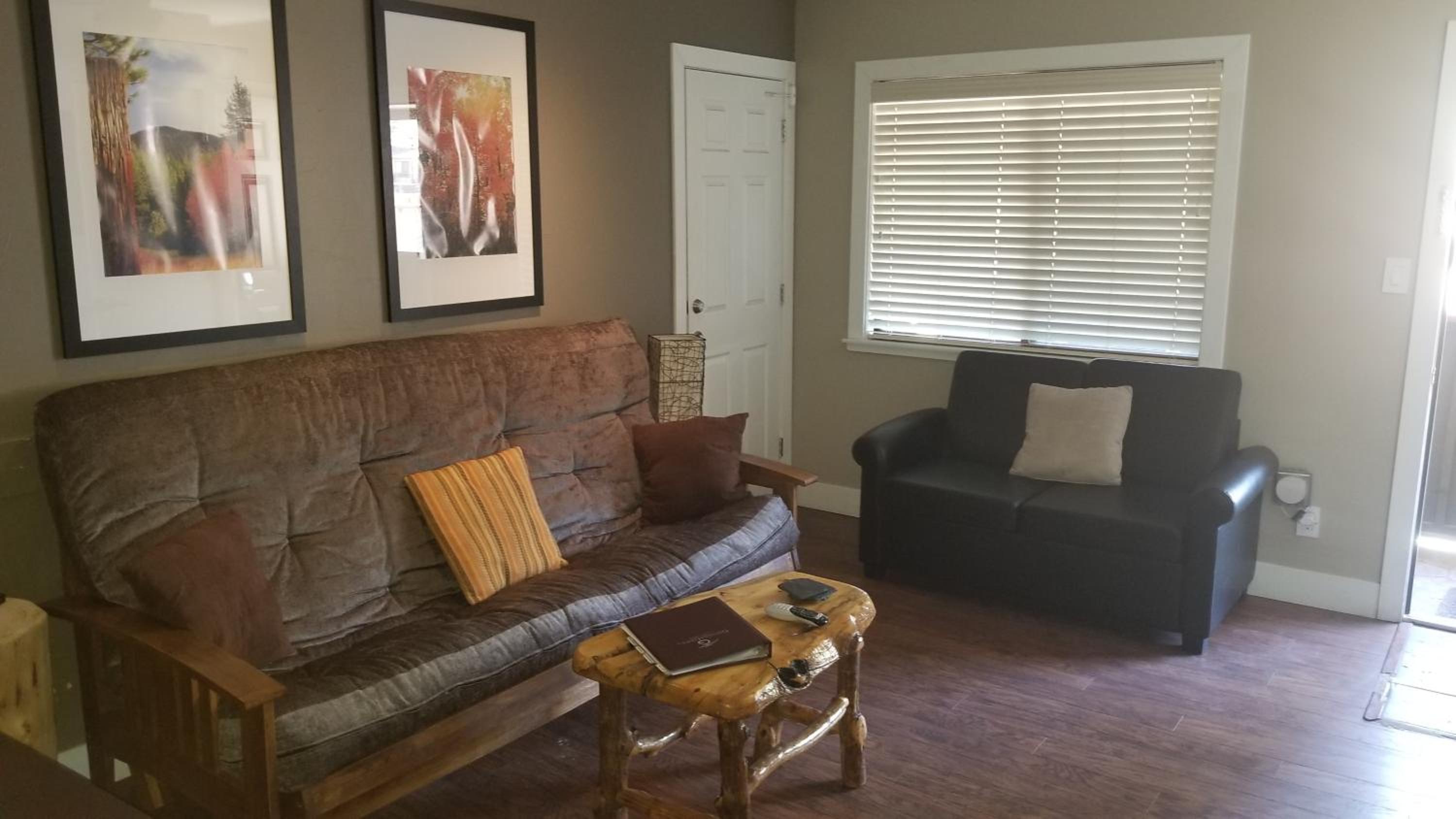 Gondola Lodge with 5-dollar Beach Voucher